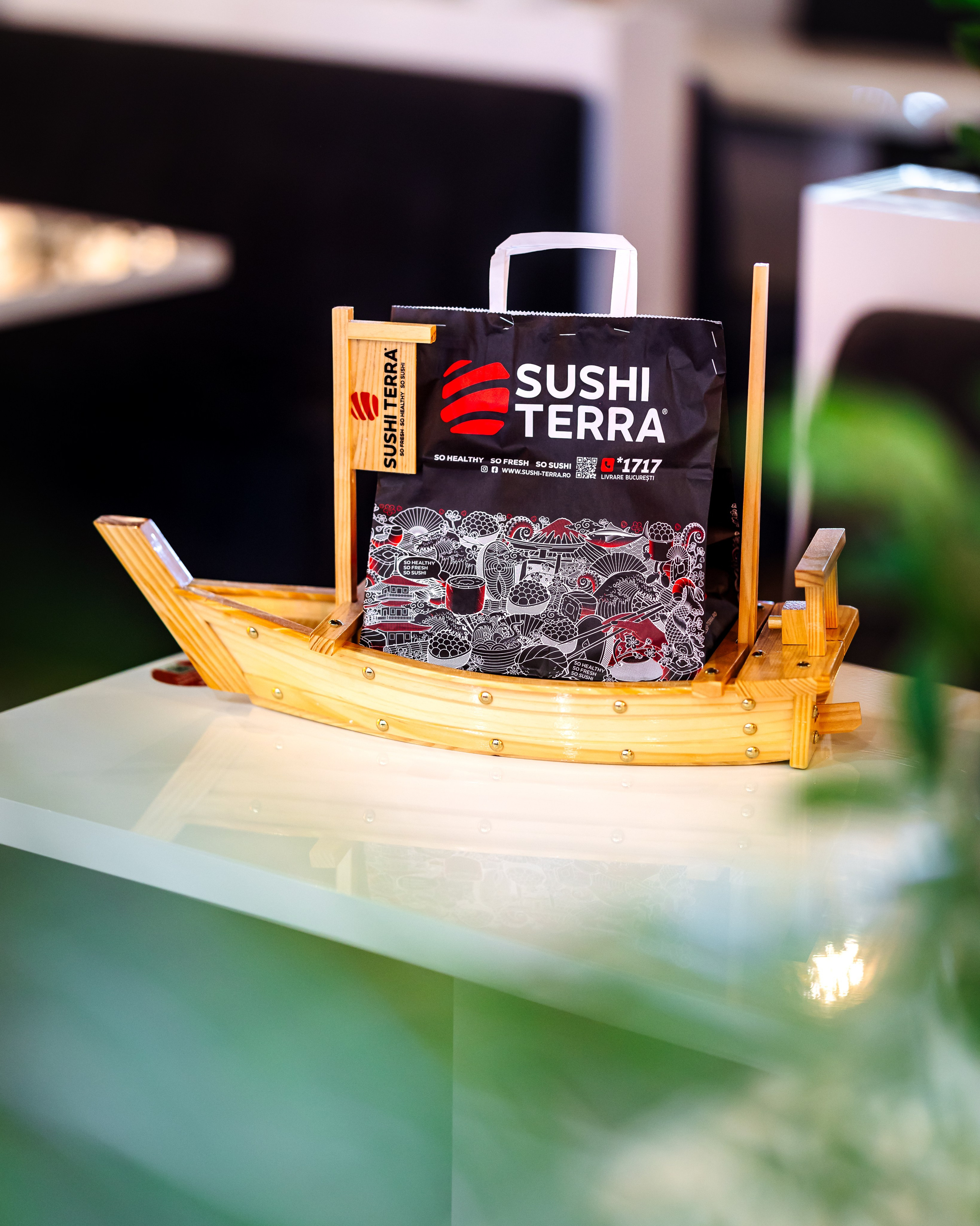 Sushi Terra. Marius Ciocan