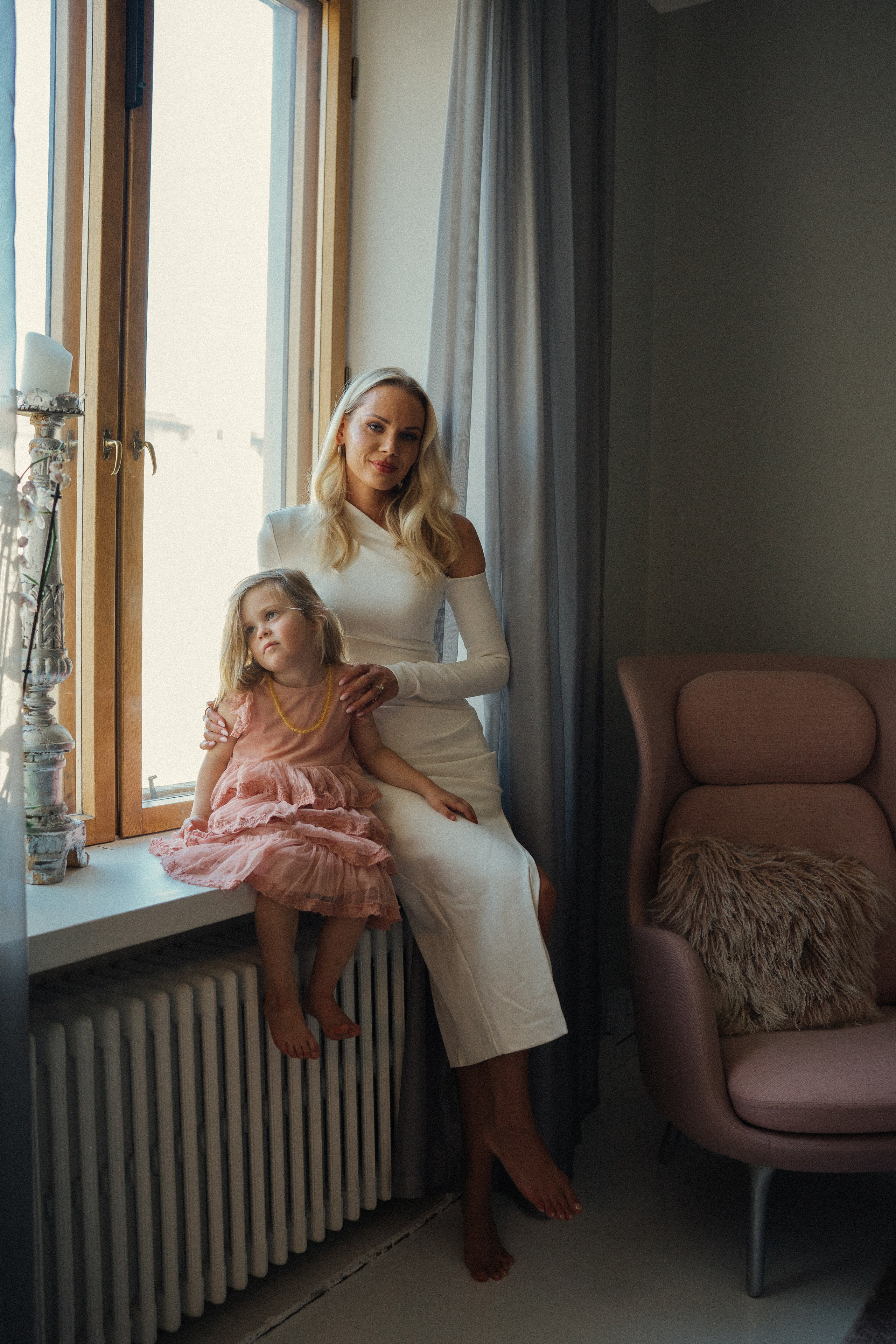 L&H. Wedding and potrait photographer in Helsinki Vickan O