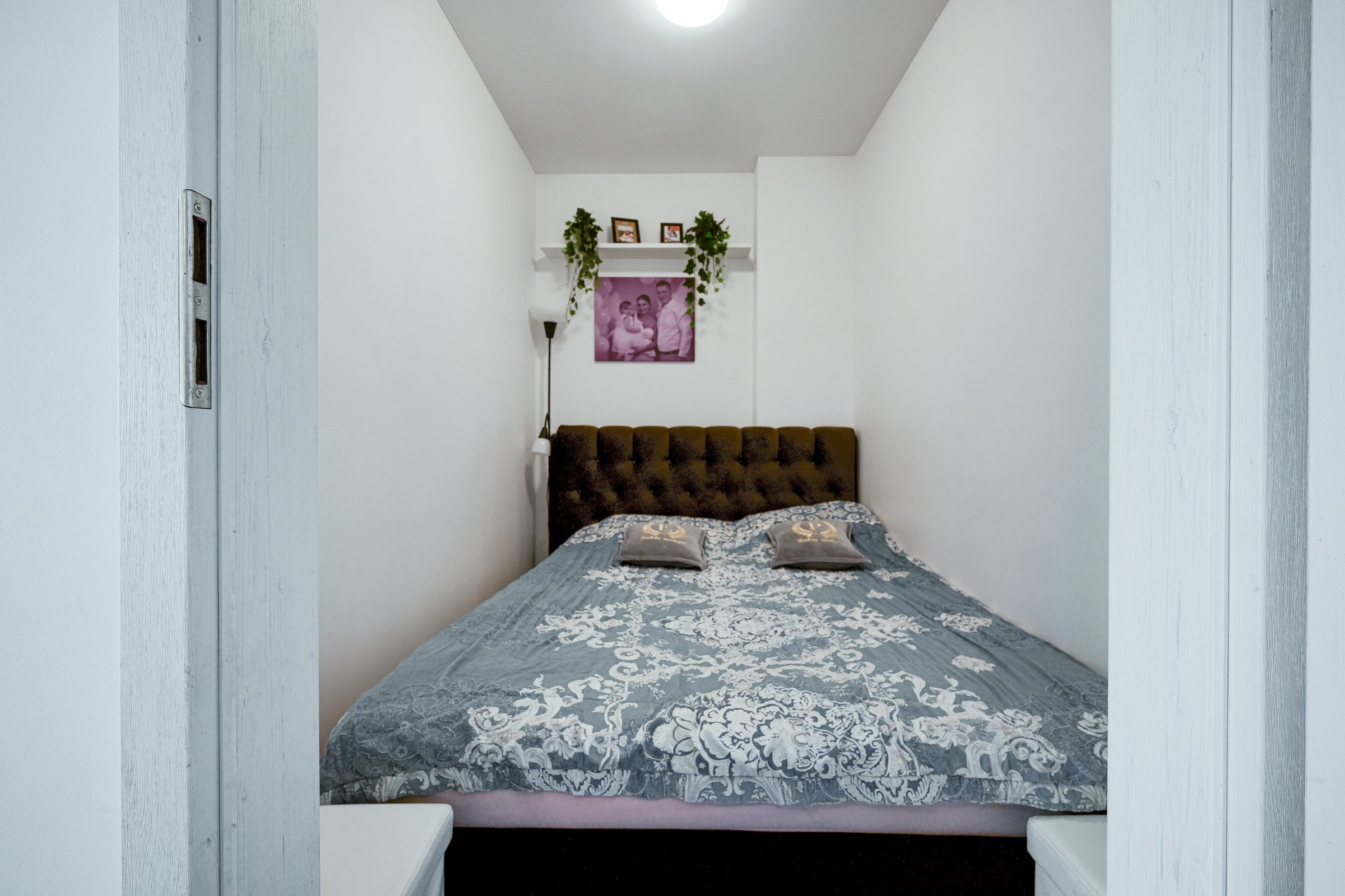 N.Lentvaris. Elina Sapiega fotografė Vilniuje