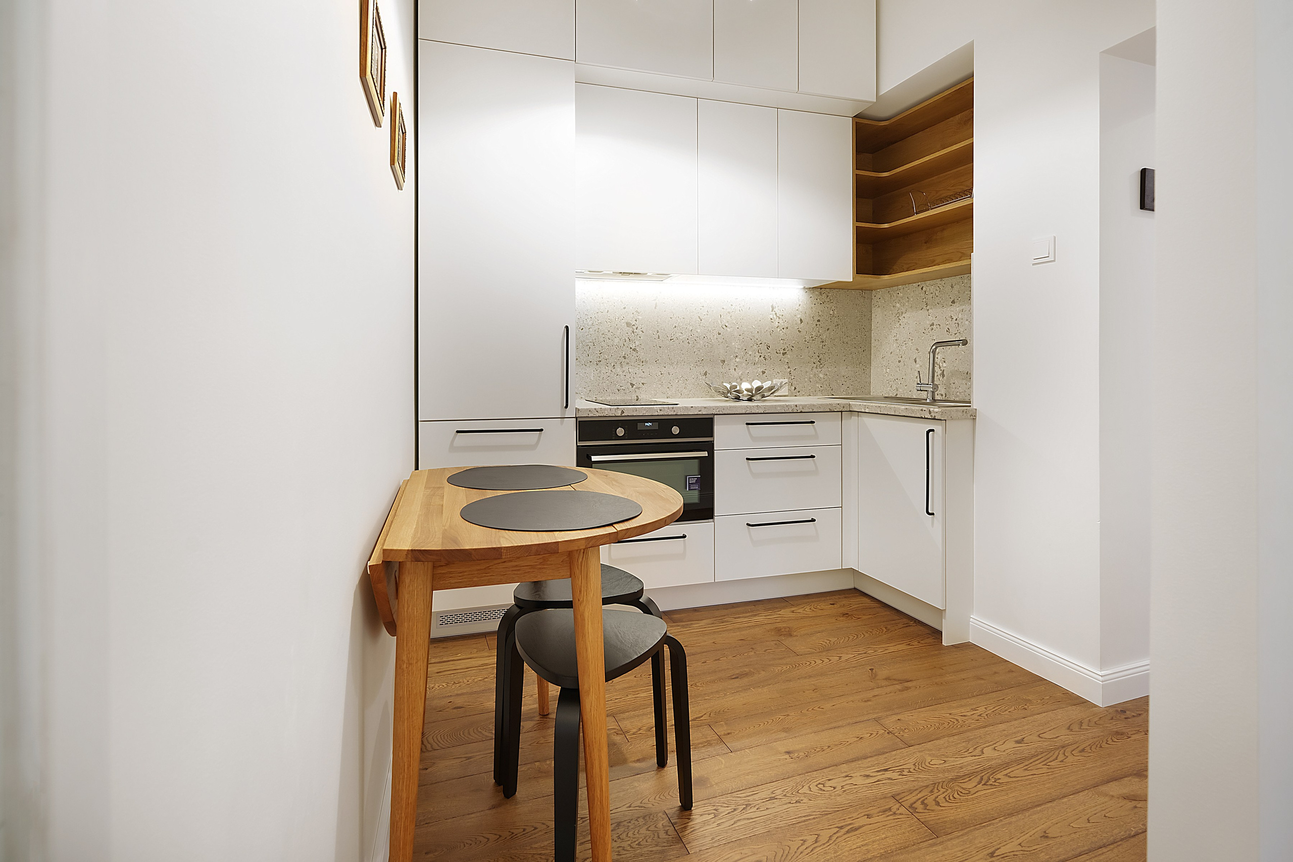 Užupio g.2. Elina Sapiega fotografė Vilniuje