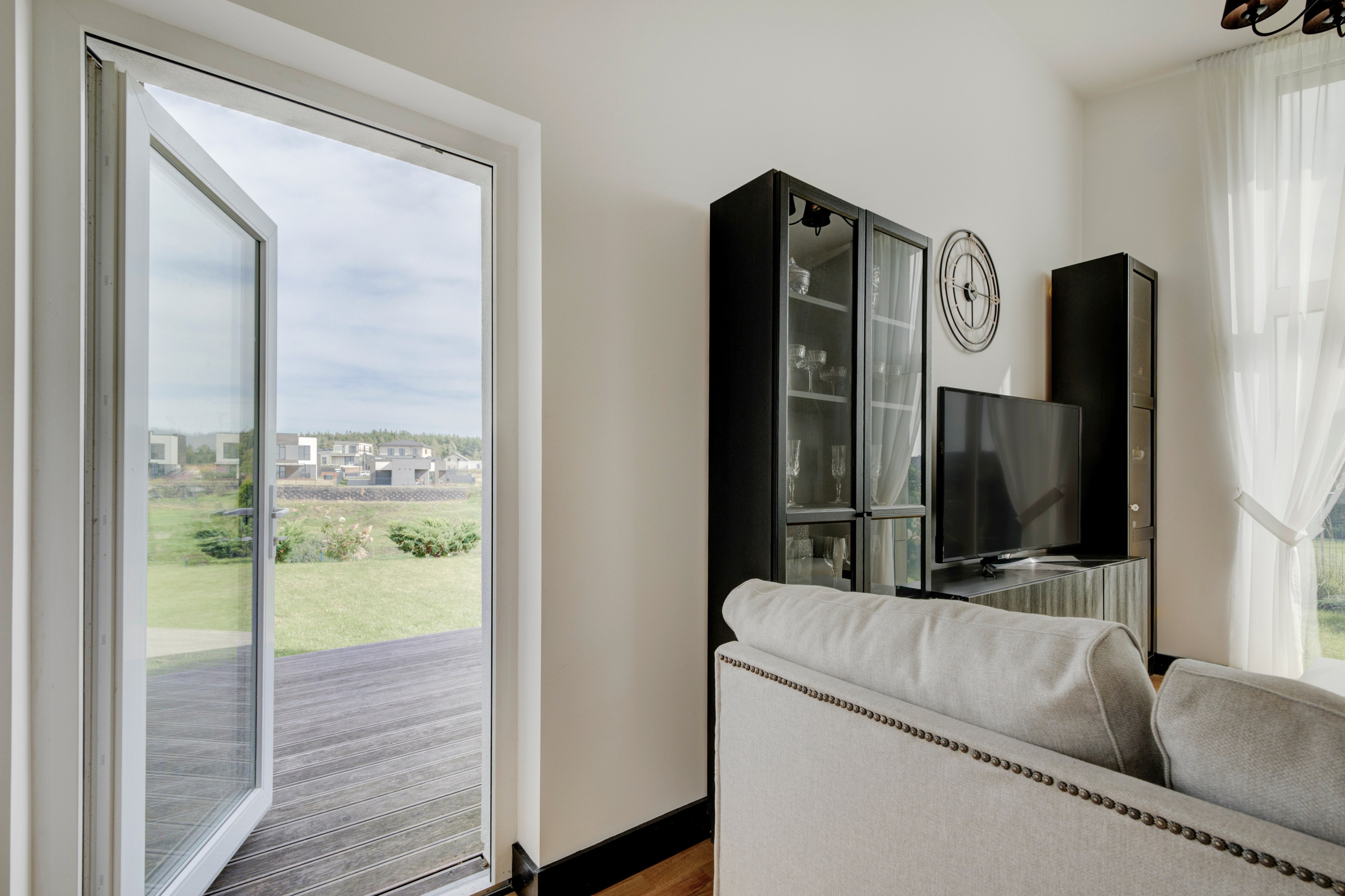 Kalvių 2-oji, Pikutiškės. Namas. Elina Sapiega fotografė Vilniuje