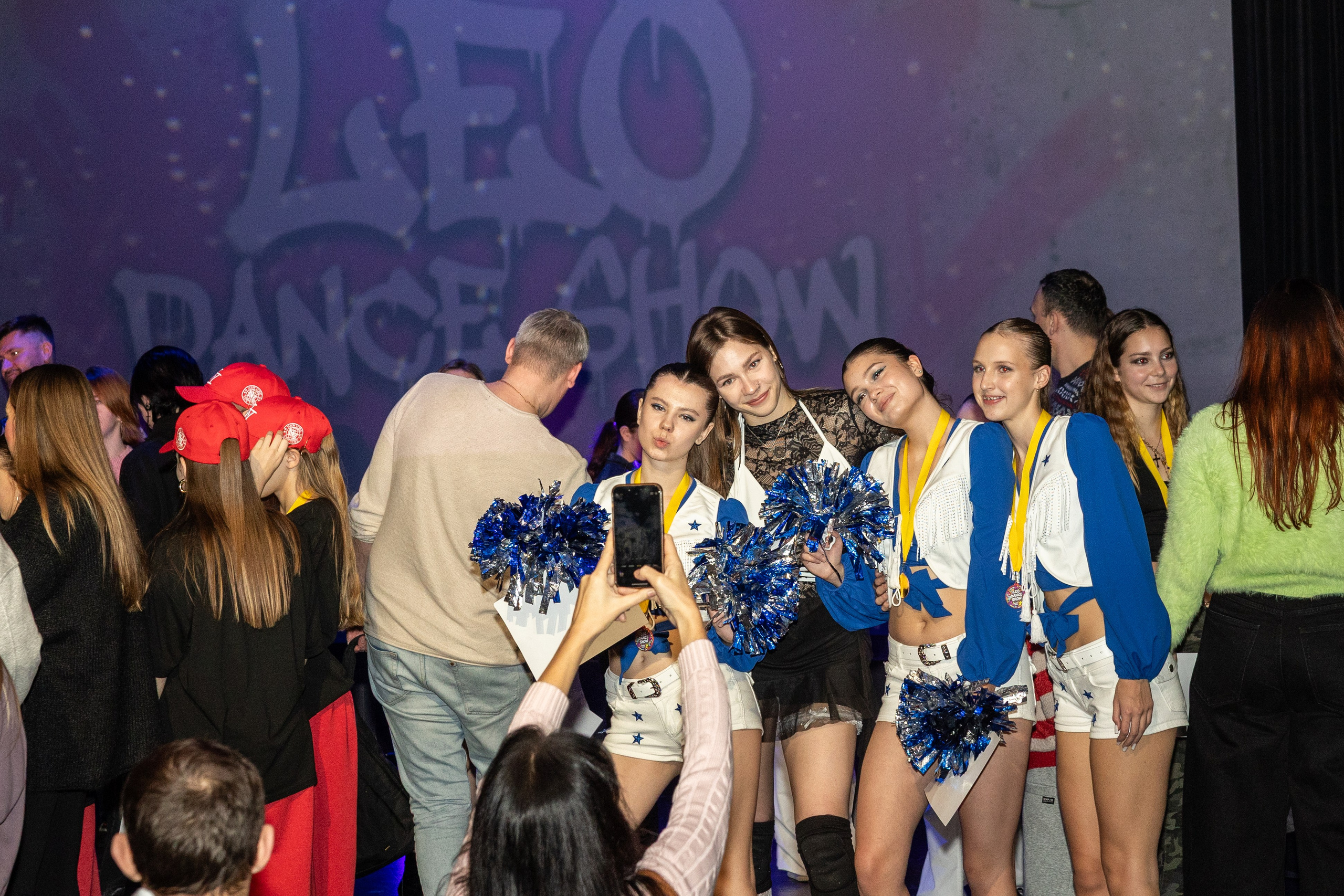 LEO DANCE SHOW WINTER 2025. Семейный и детский фотограф в Варшаве Мила Бобровская