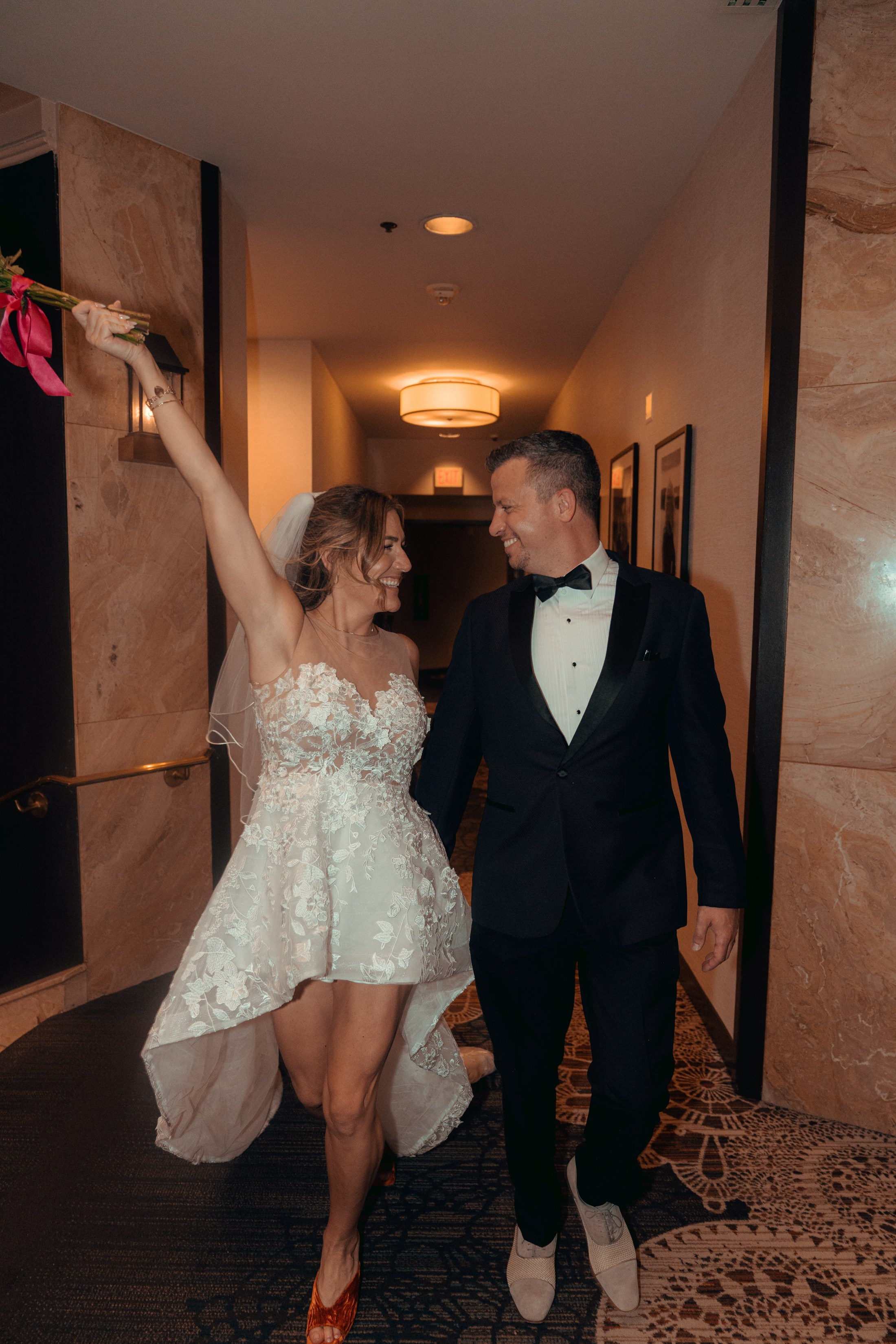 Rachel&Dan. Wedding & elopement photographer Viktoriya Kravtsov. Las Vegas