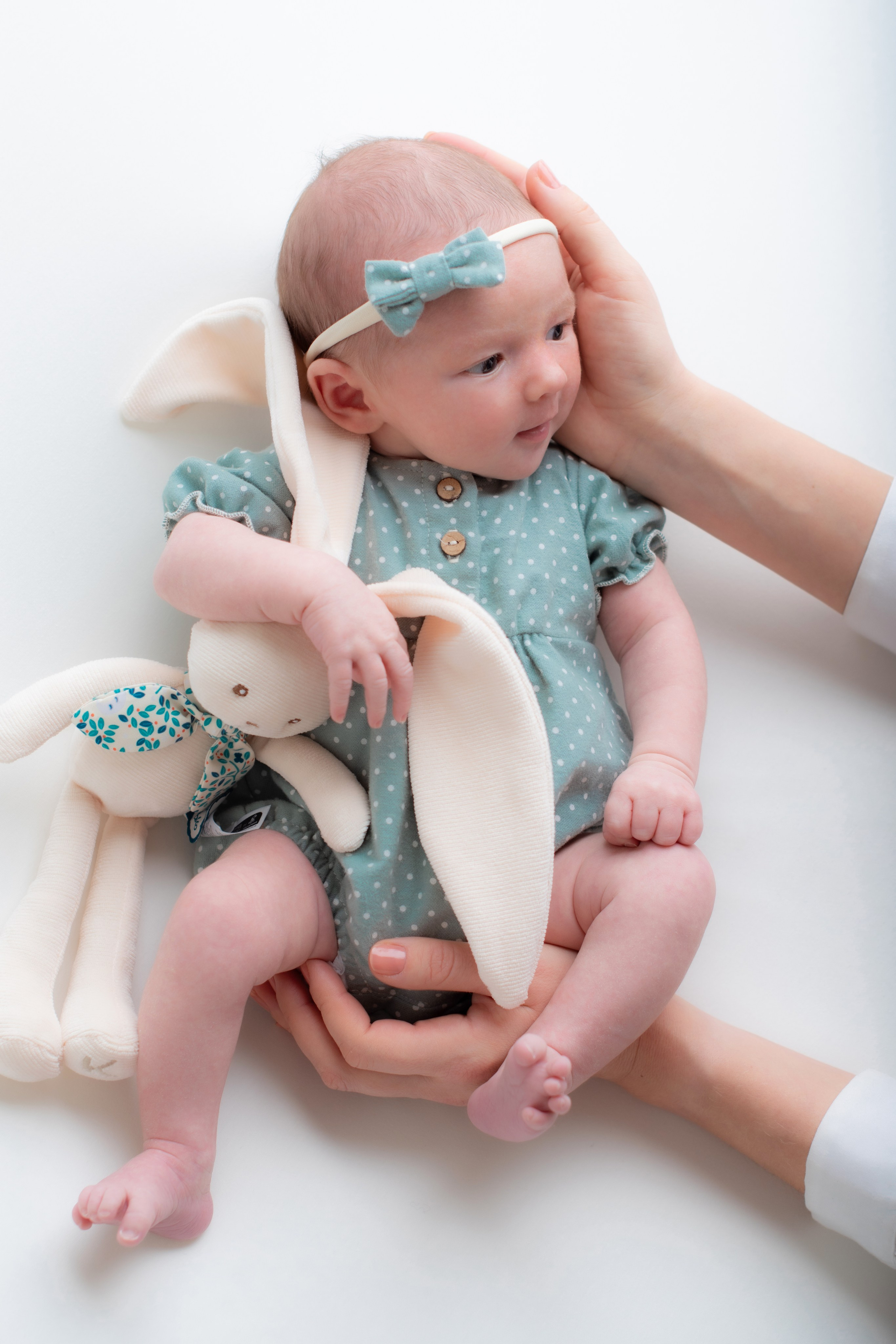 Nouveau-né. Photographe grossesse et nouveau-né a La Ciotat