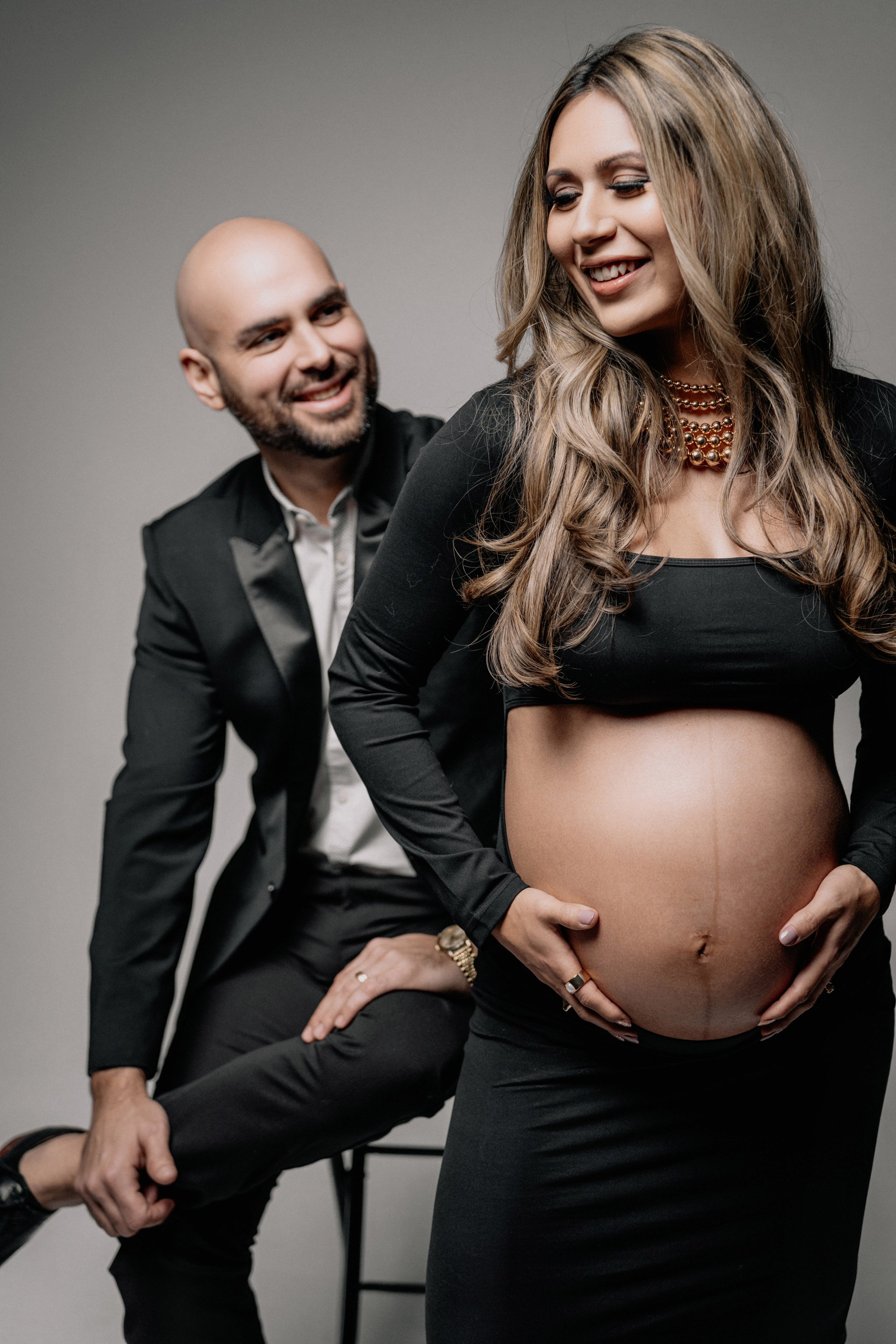 Elegant Maternity Photography – Artistic & Draped Fabric Studio Session. Alisa Tant — Family and newborn photographer Bucks County, Montgomery county, Philadelphia, NJ