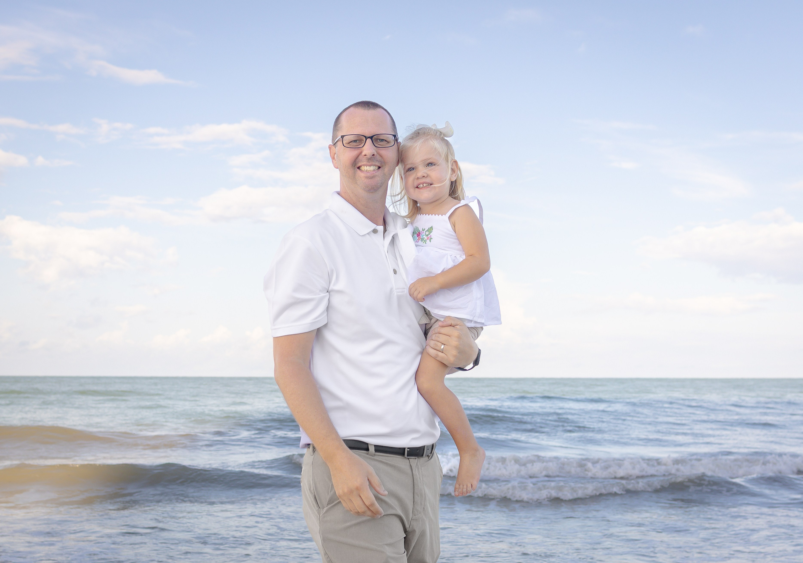 Jon and Brooke Beach Photography 2025. Out and About 239