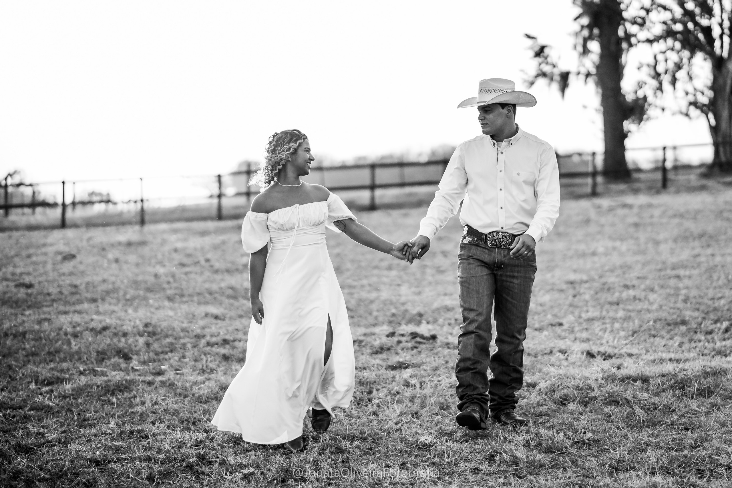 Pre Wedding Luérica e Vinicius. Fotografia de casamentos e ensaios em avaré Jônata Oliveira