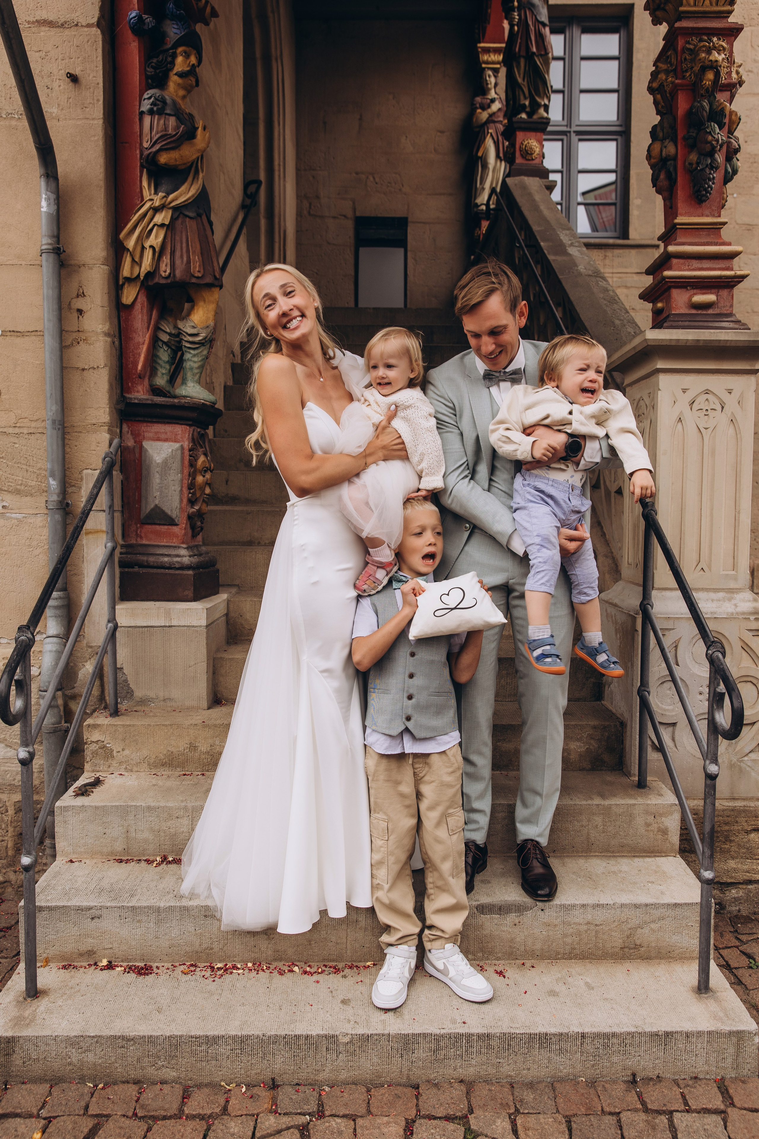 Svetlana and Yann. Hochzeitsgeschichten – Professionelle Hochzeitsfotografie & Videografie in Deutschland, Italien, Spanien und ganz Europa