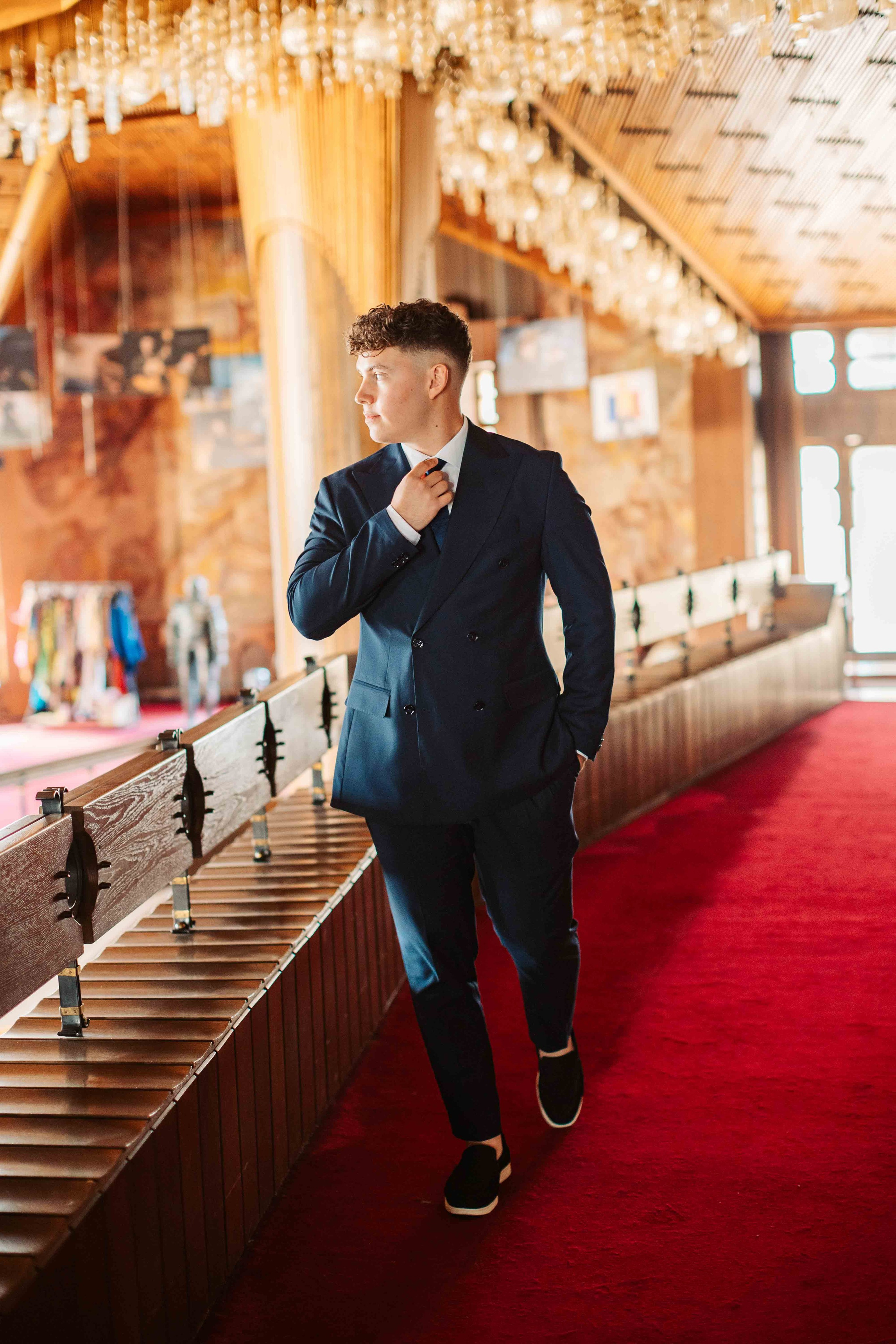 12C — Unirea. Contrast Studio