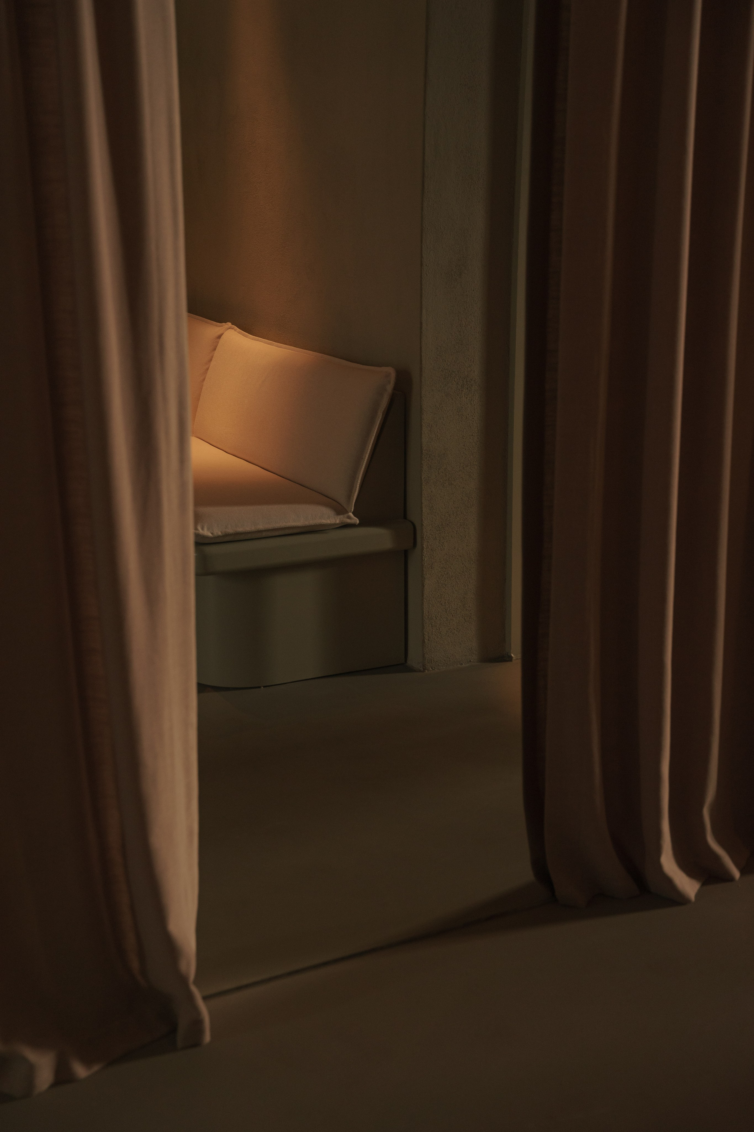 EFSY | Coffee & Cocktail Bar | Prague