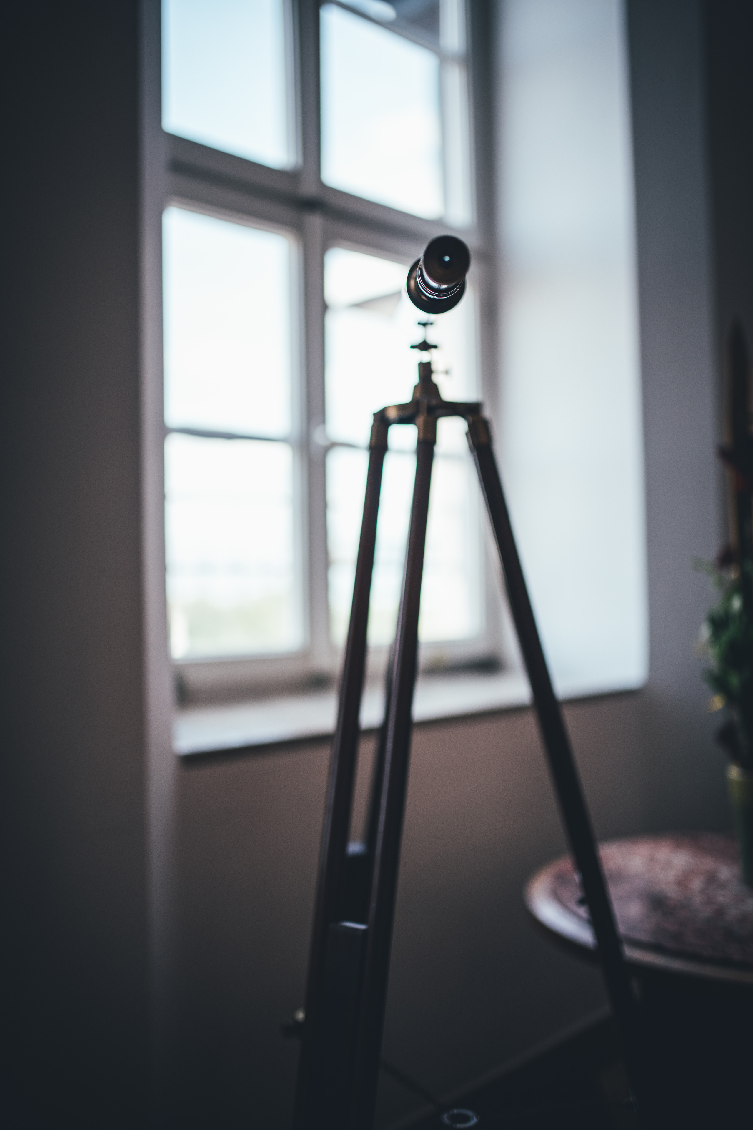 CONSENS & DREILANDMEDIEN. Ich bin Max, Designer, Art & Hochzeitsfotograf aus Germaringen