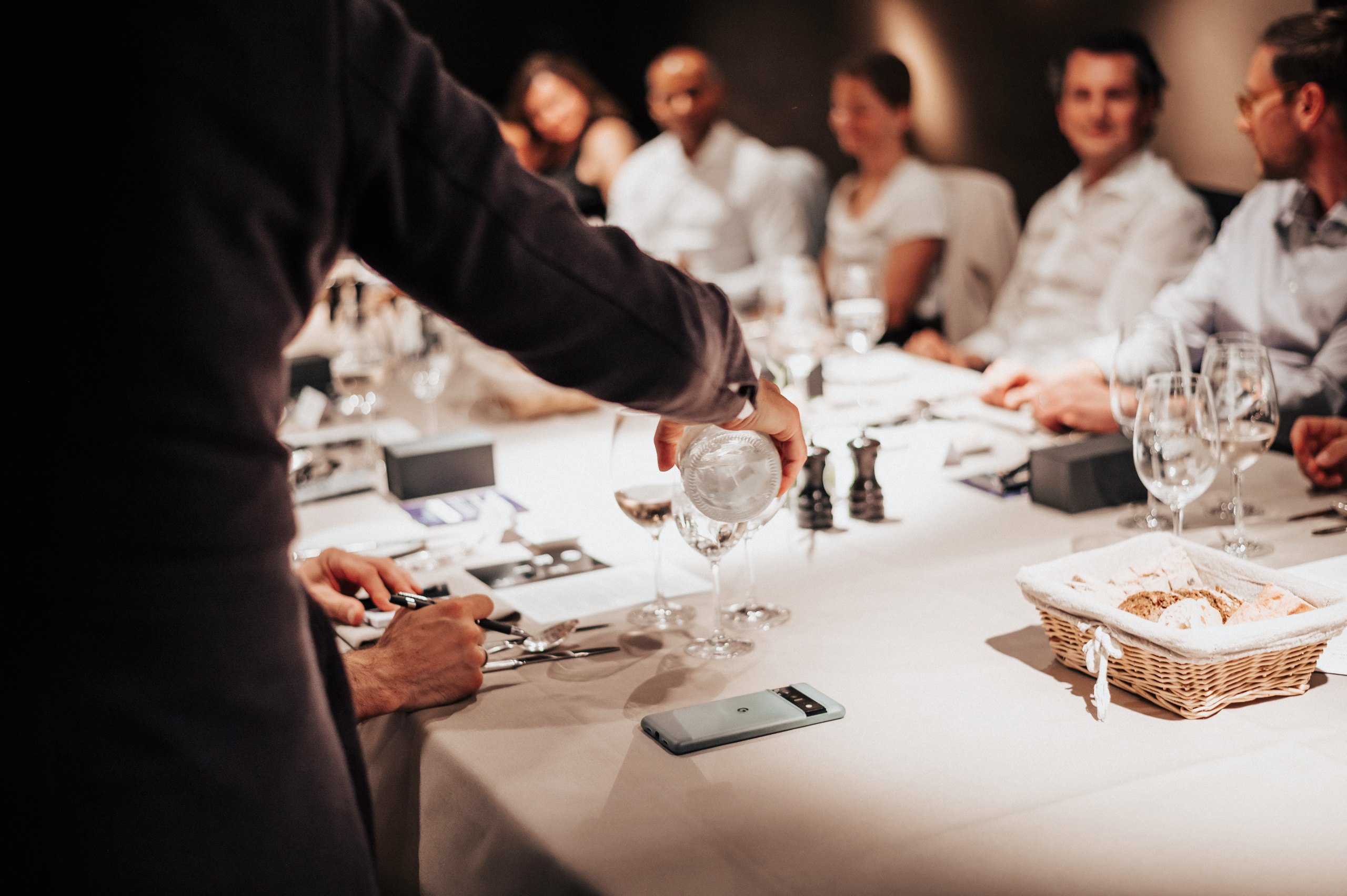 THE ORTUS CLUB. Ich bin Max, Designer, Art & Hochzeitsfotograf aus Germaringen