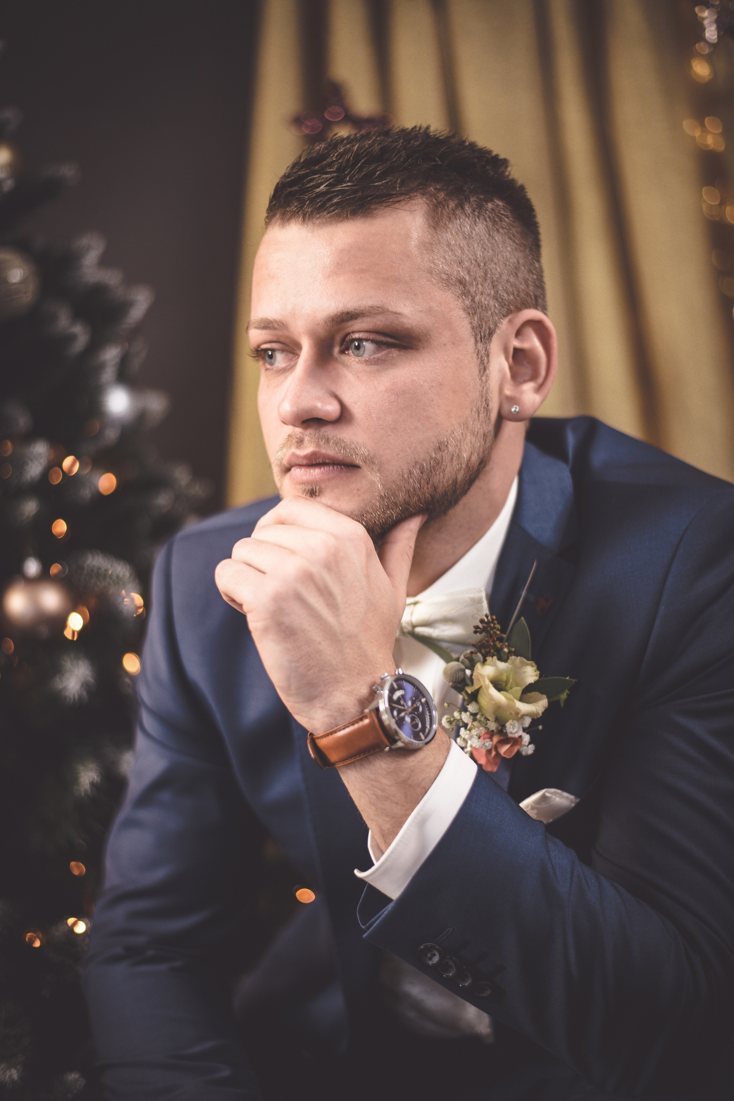 Ich bin Max, Designer, Art & Hochzeitsfotograf aus Germaringen