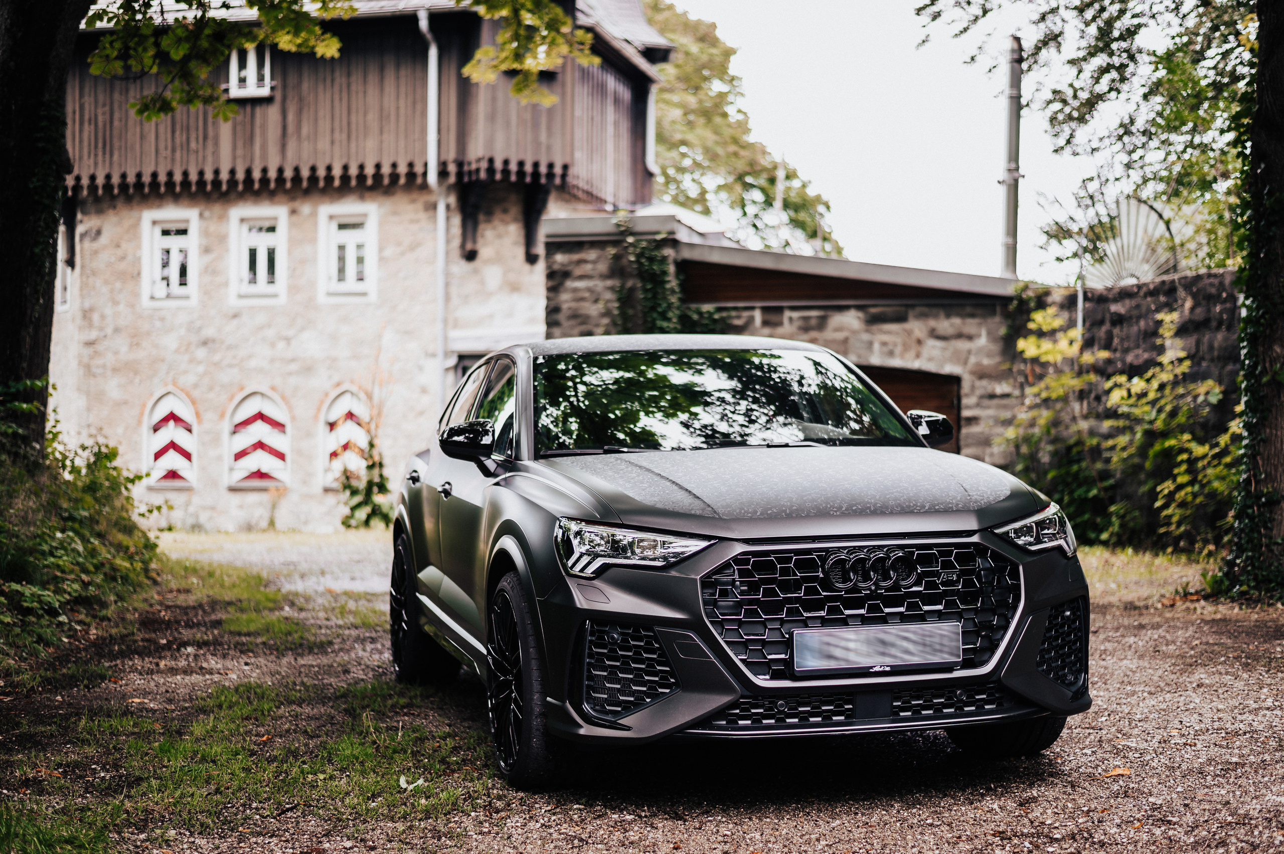 Audi RS Q3. Ich bin Max, Designer, Art & Hochzeitsfotograf aus Germaringen