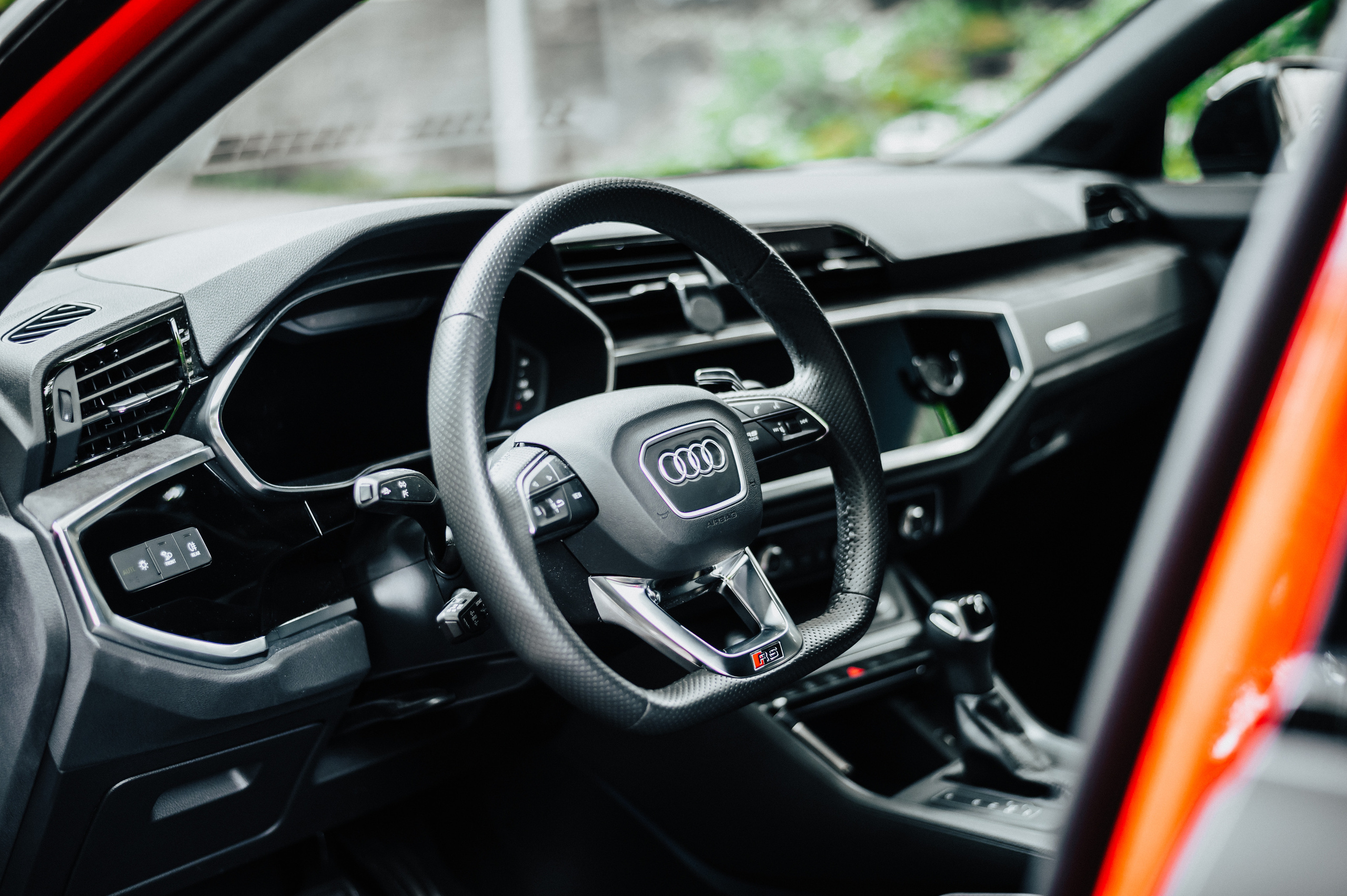 Audi RS Q3. Ich bin Max, Designer, Art & Hochzeitsfotograf aus Germaringen