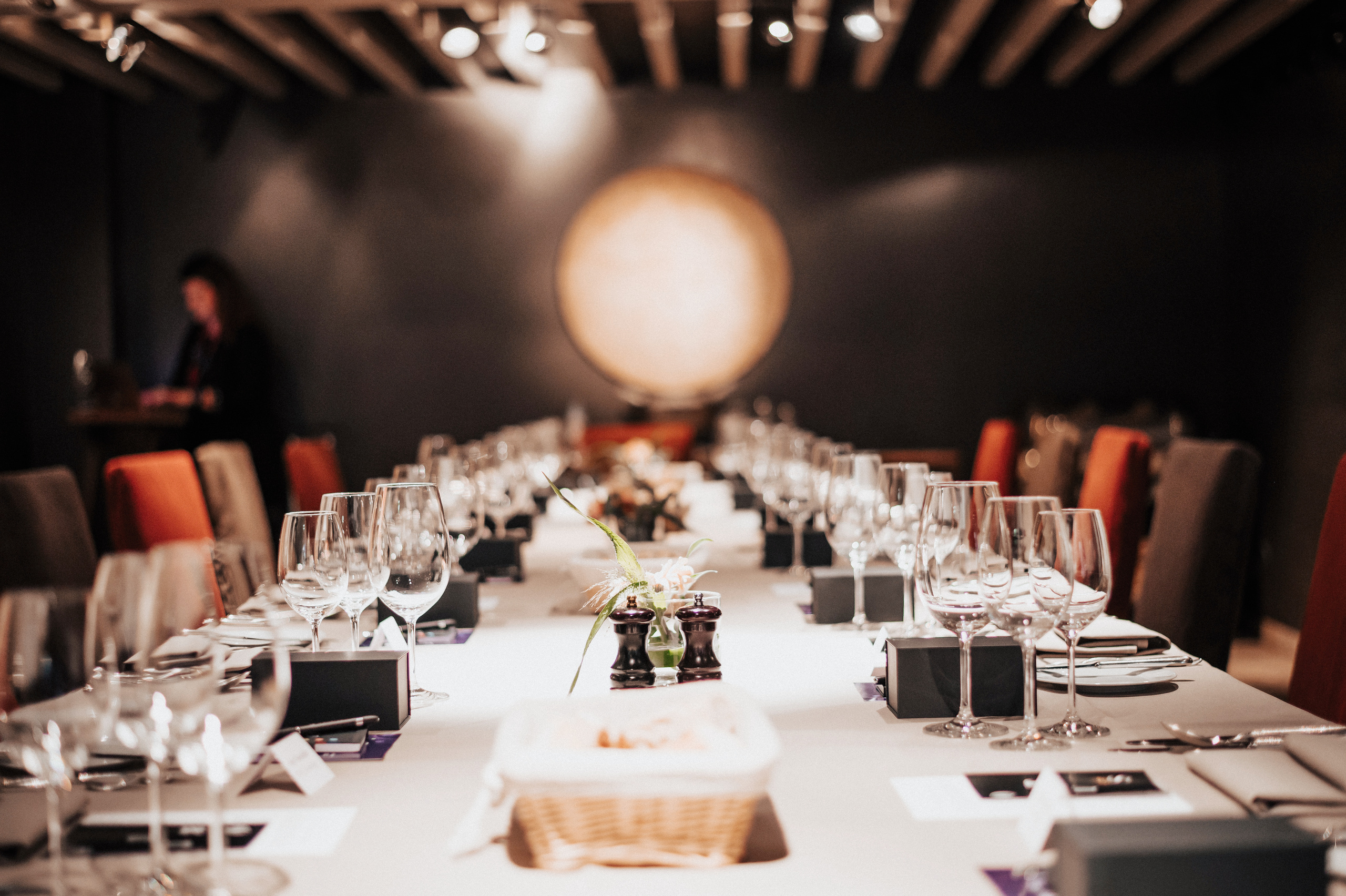 THE ORTUS CLUB. Ich bin Max, Designer, Art & Hochzeitsfotograf aus Germaringen