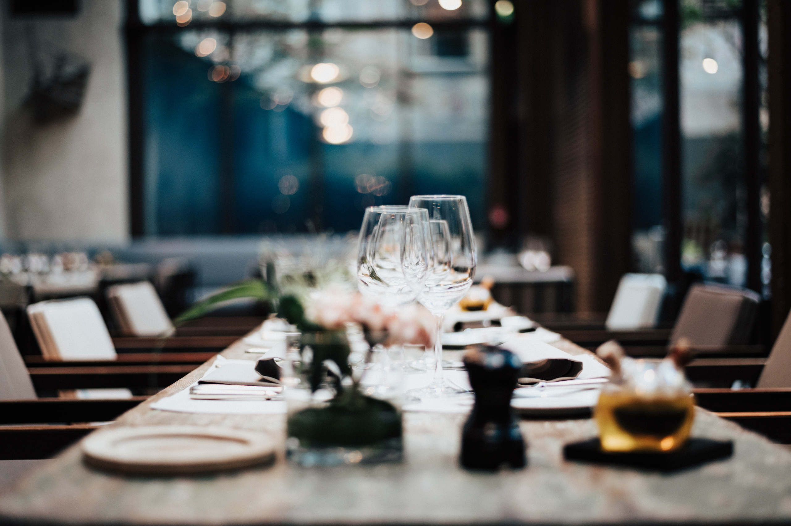 THE ORTUS CLUB. Ich bin Max, Designer, Art & Hochzeitsfotograf aus Germaringen