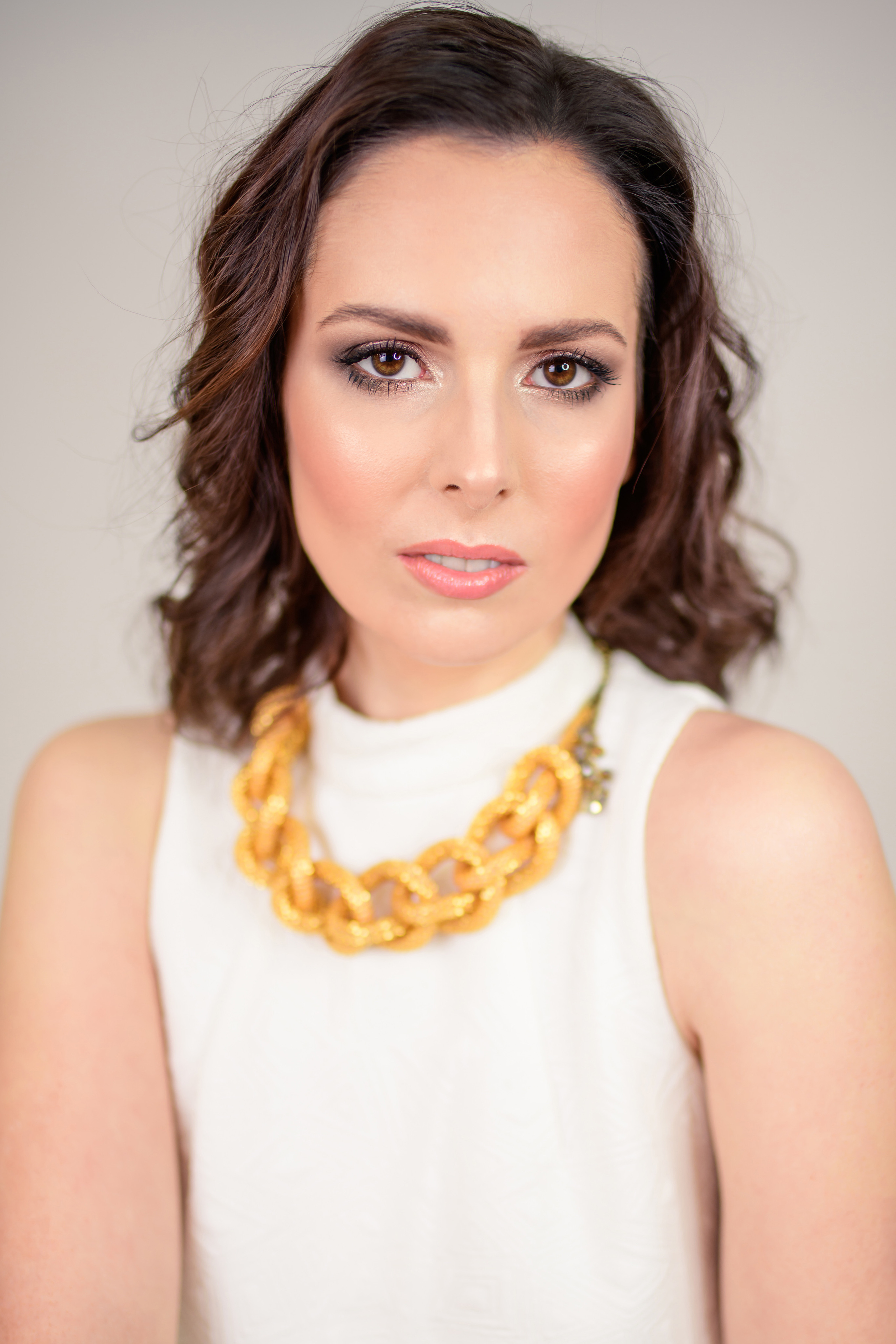 ALEX. Ich bin Max, Designer, Art & Hochzeitsfotograf aus Germaringen