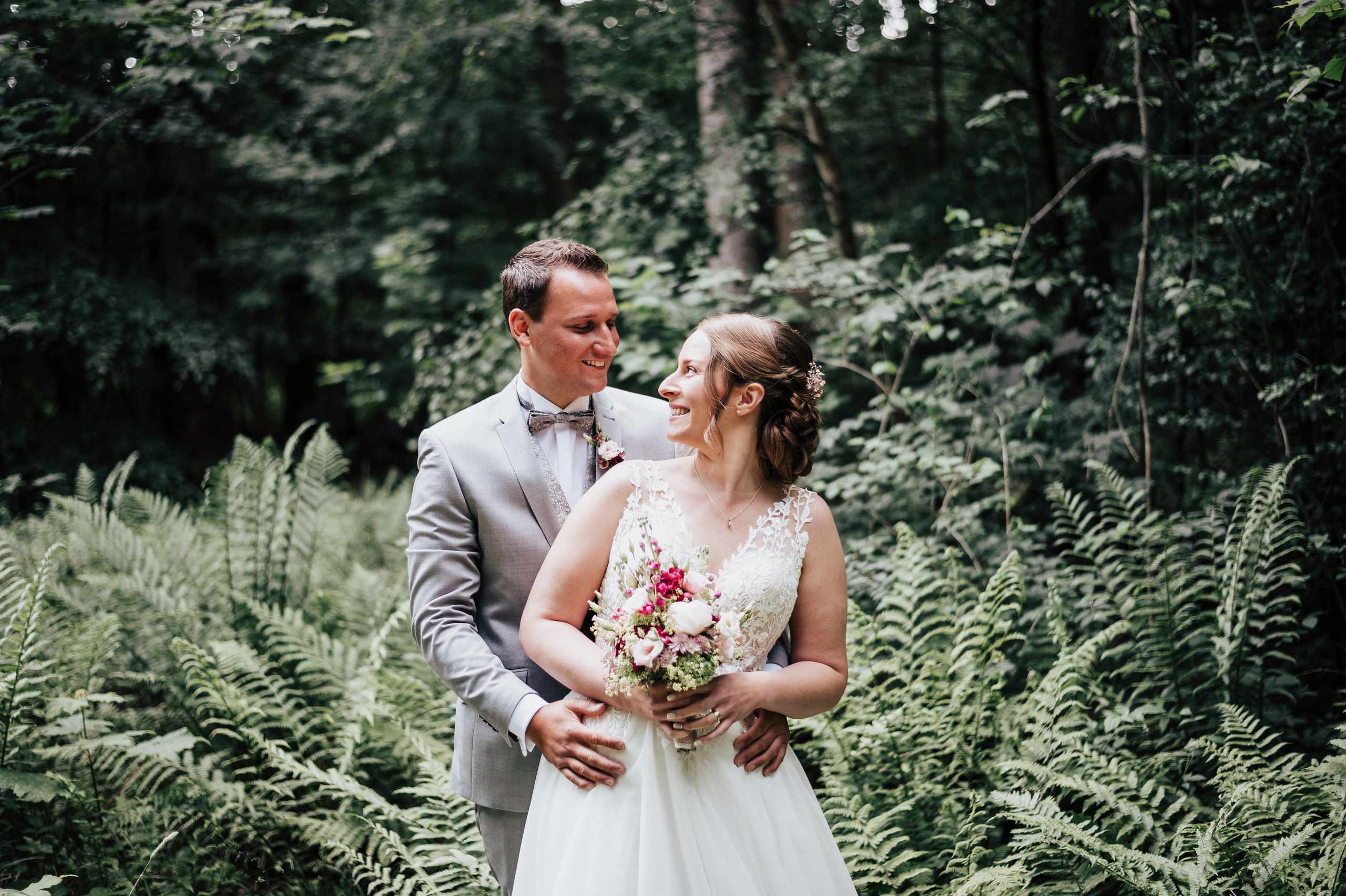 TERESA & JO. Ich bin Max, Designer, Art & Hochzeitsfotograf aus Germaringen