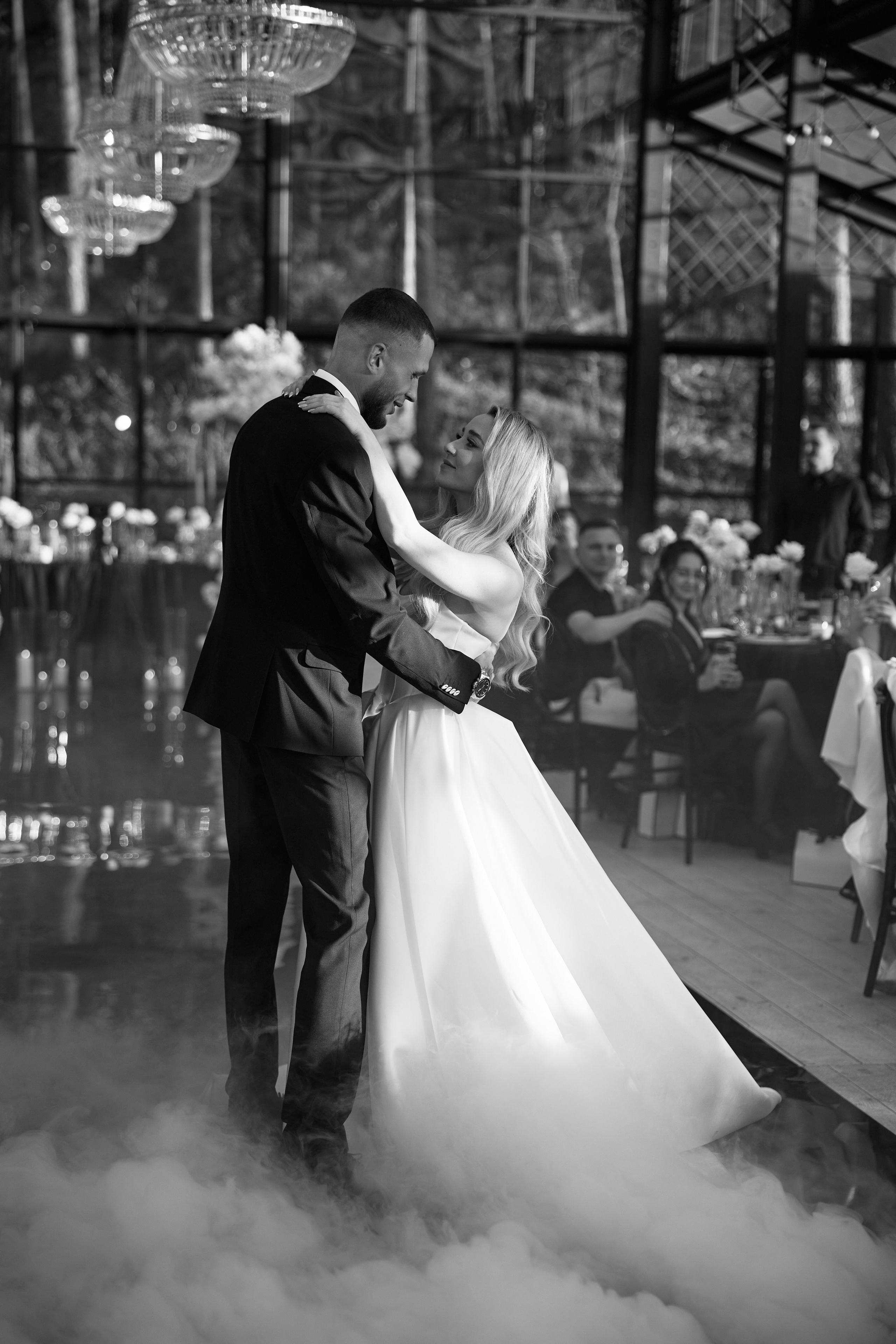 Natalia & Roman. Dworek przy lesie. Fotograf ślubny i rodzinny w Krakowie Yana Klymova