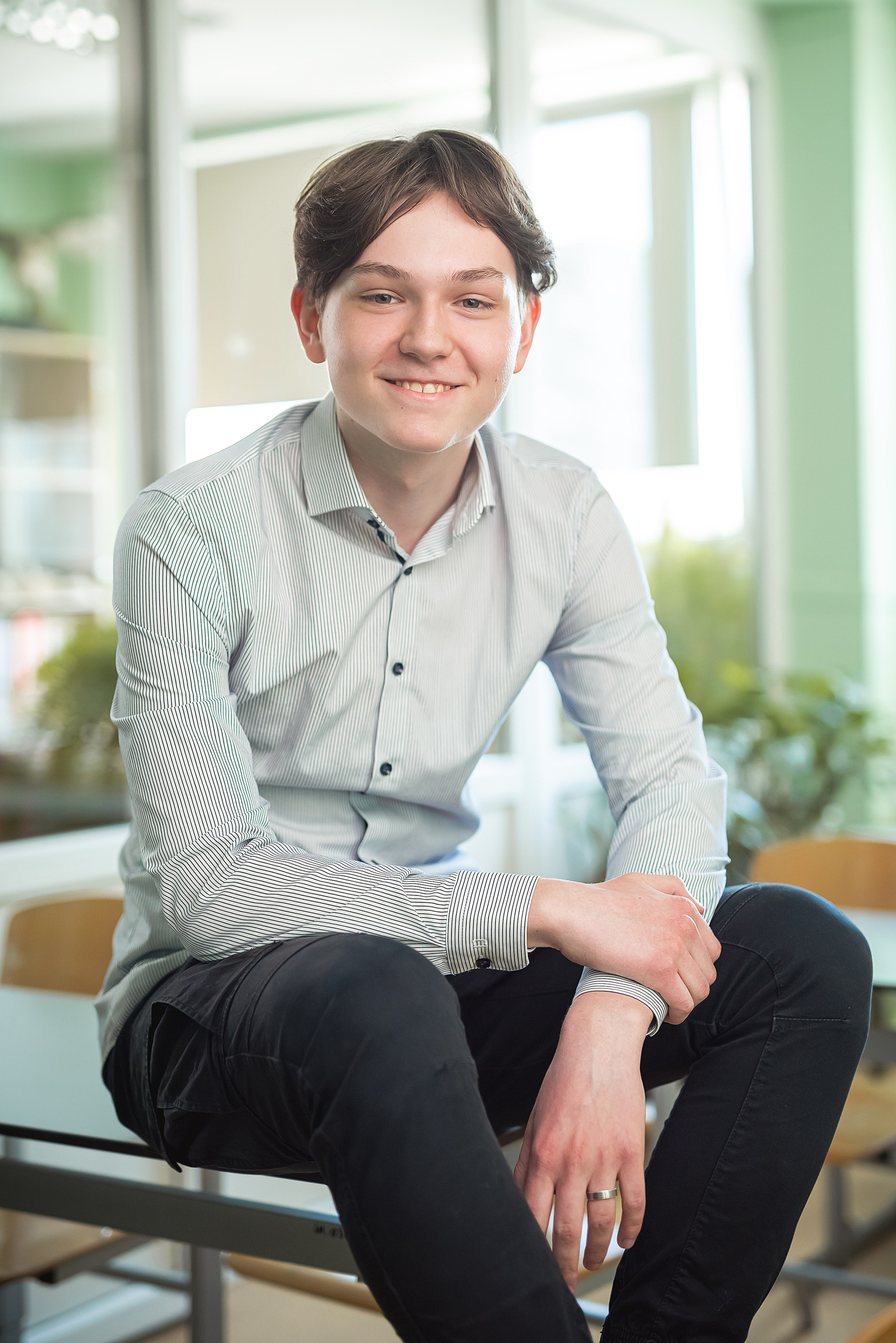 95. Vidusskola, 9 Klase. Fotogrāfs Rīgā. Gīmenes, individuālās un dažādu produktu fotosesijas