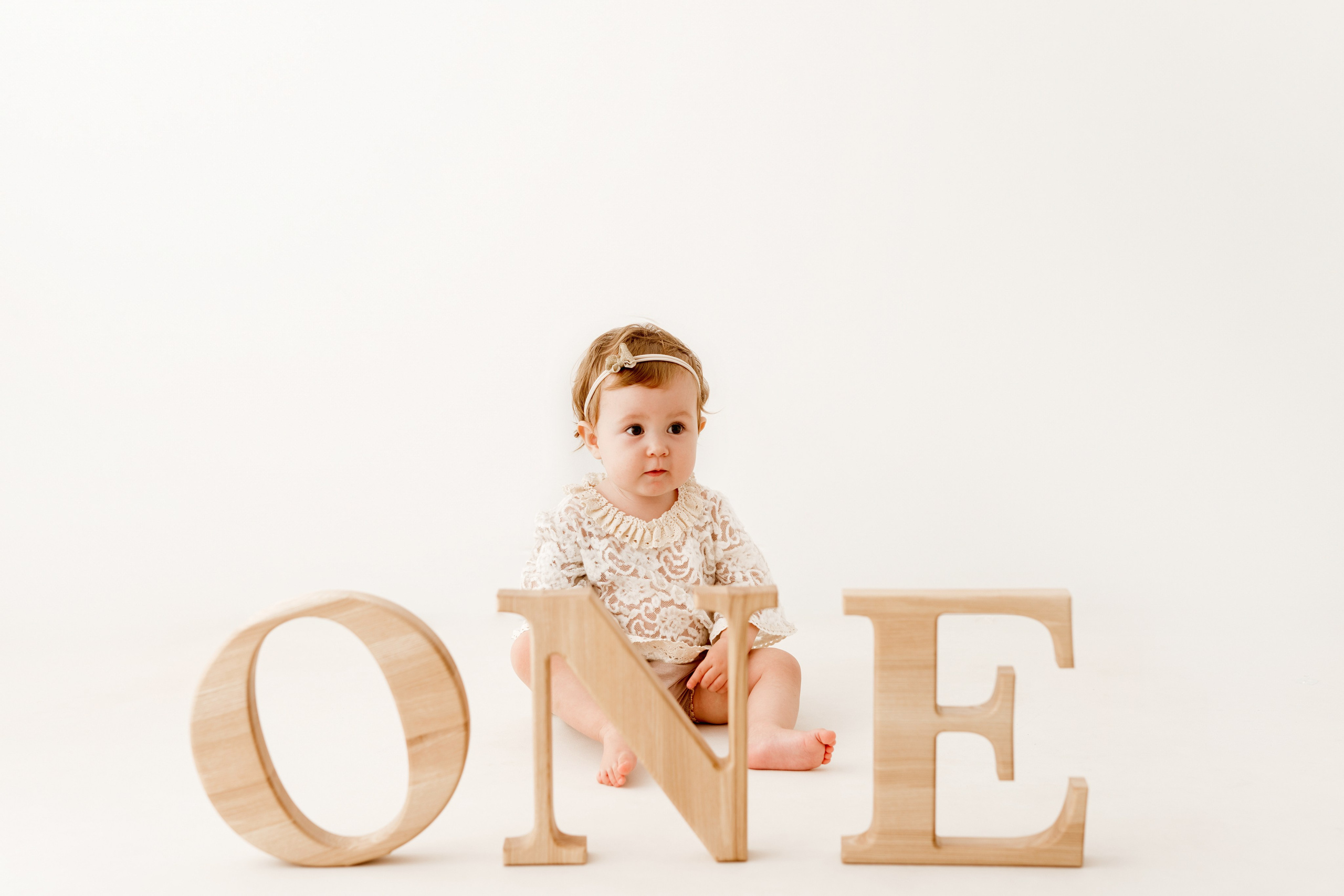 Sesja roczkowa Alicji. Fotograf Łódź - sesja ciążowa, noworodkowa, dziecięca. Studio w Łodzi