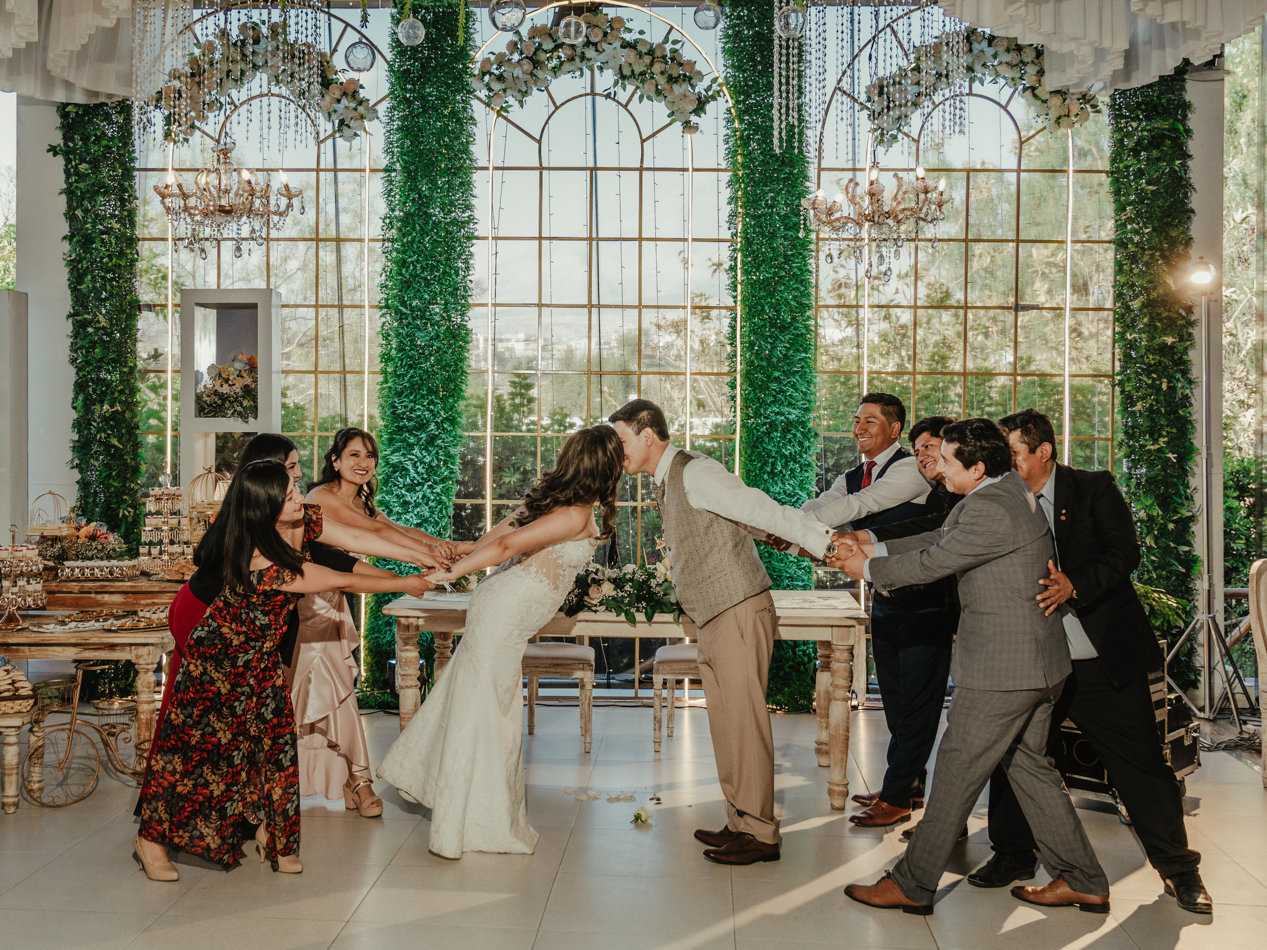 CARLA Y MARIO BODA RELIGIOSA. Studio KVTA | Fotografía y Video de Bodas en Arequipa