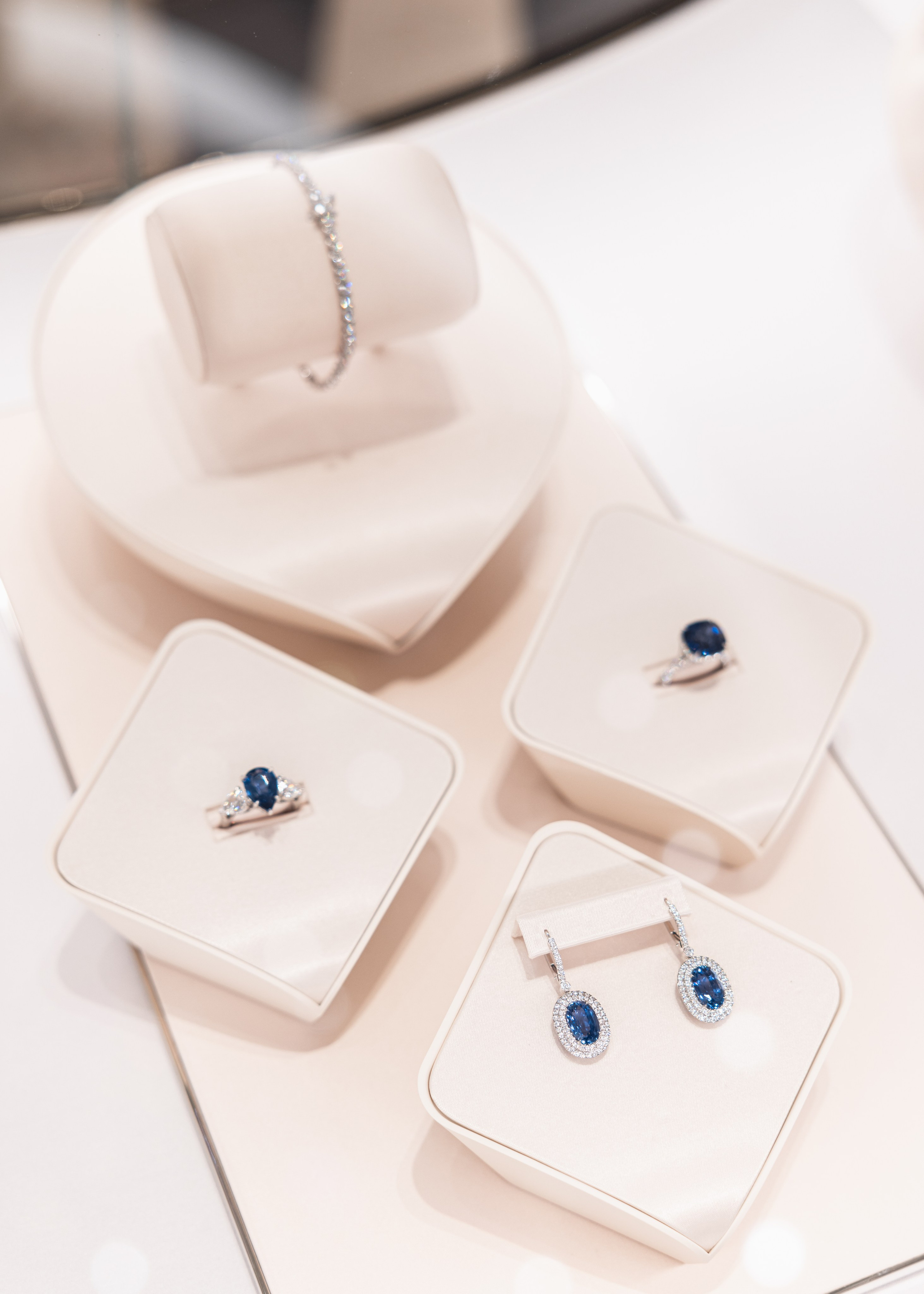 Tiffany. Professional wedding photographer in Copenhagen, Denmark — Julia Byron