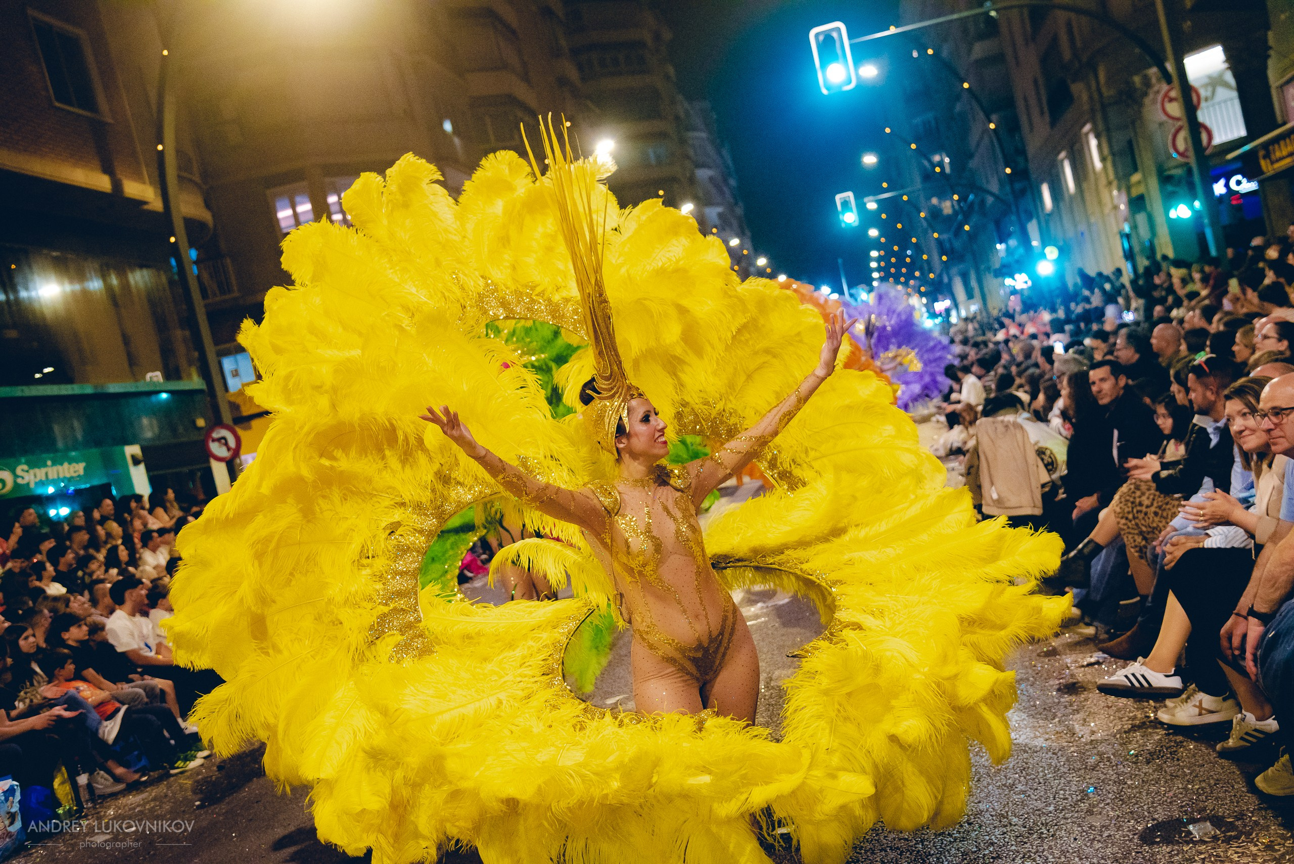 Photo report from the night carnival in Murcia | Reportage photographer Andrey Lukovnikov