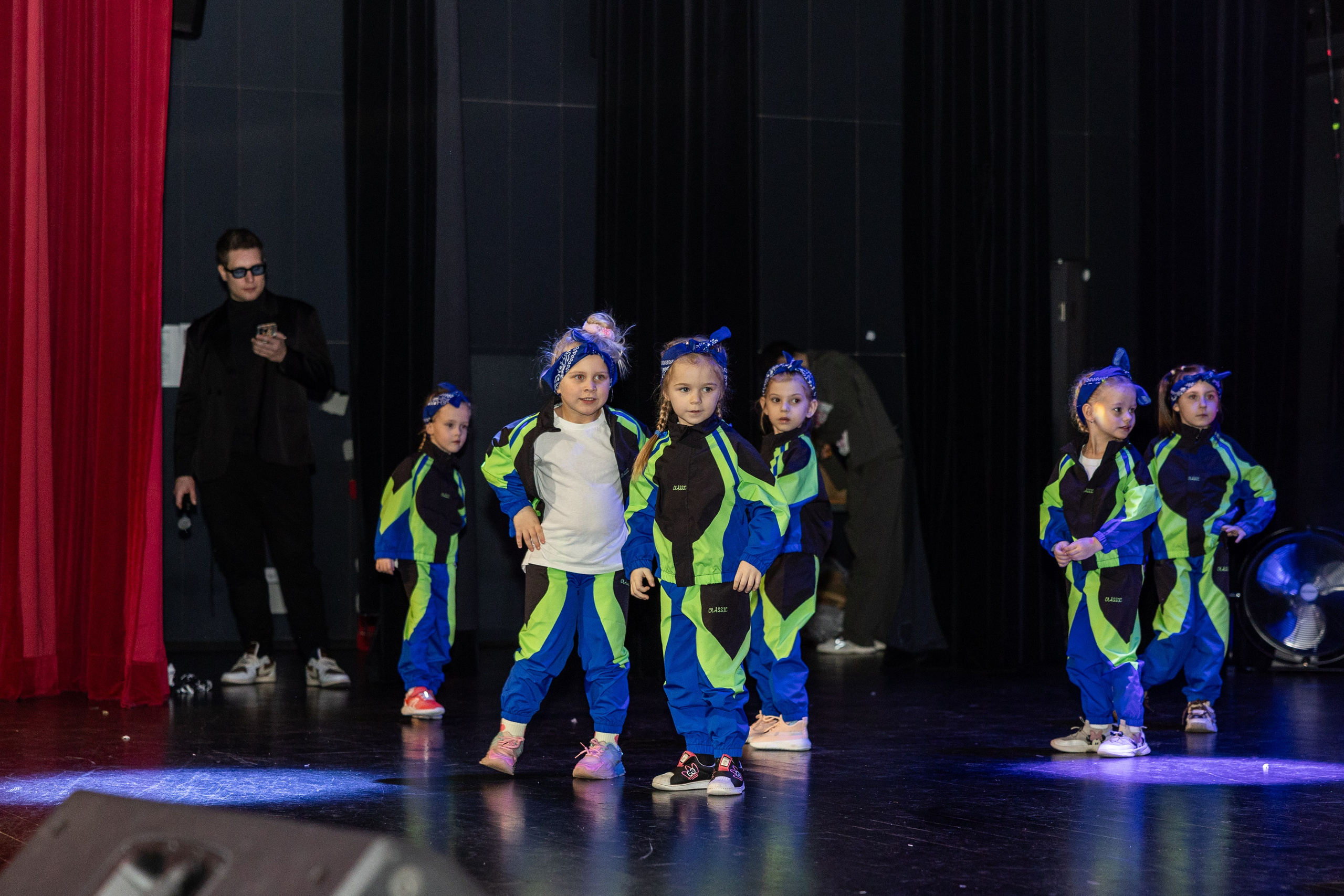 LEO DANCE SHOW WINTER 2025. Семейный и детский фотограф в Варшаве Мила Бобровская