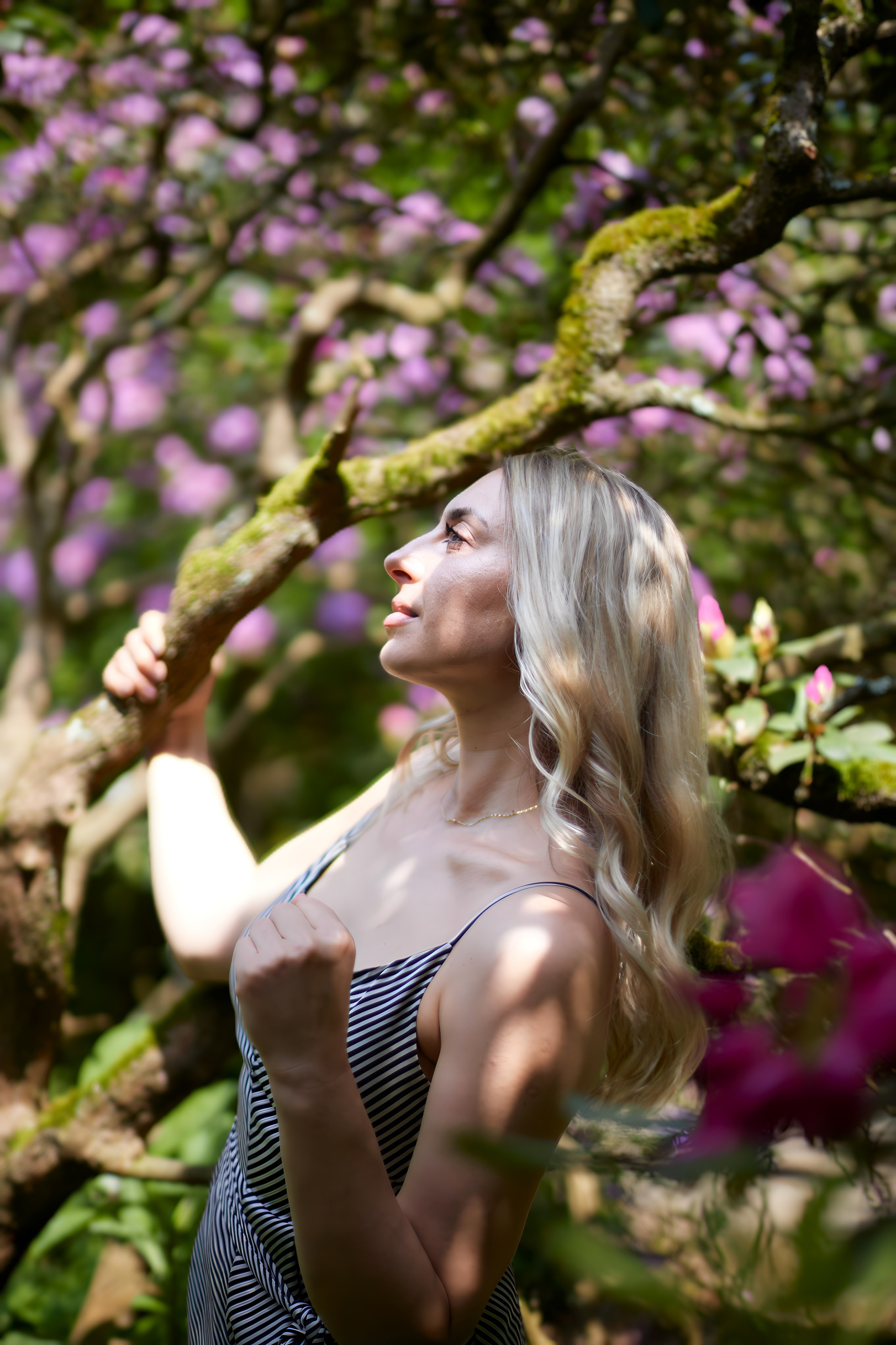 Viktorija im Garten. PHOTOgrapher Germany MARBURG