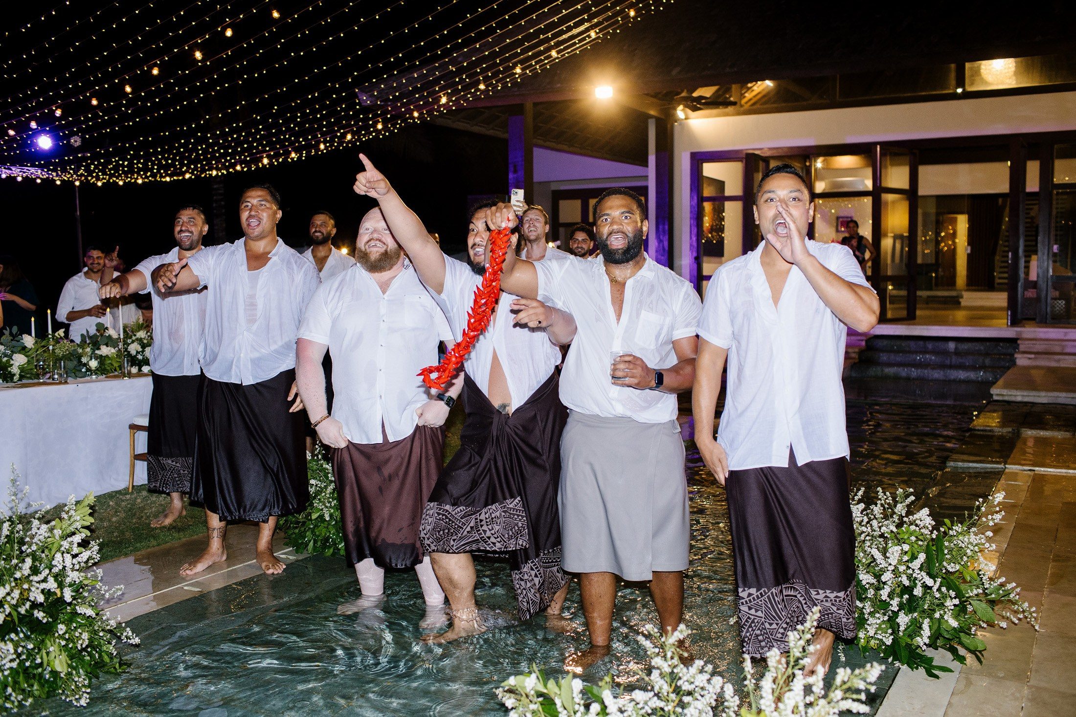 Big funny wedding with guests in paradise Bali island. Get.it.feel — Aesthetic Photography and Videography