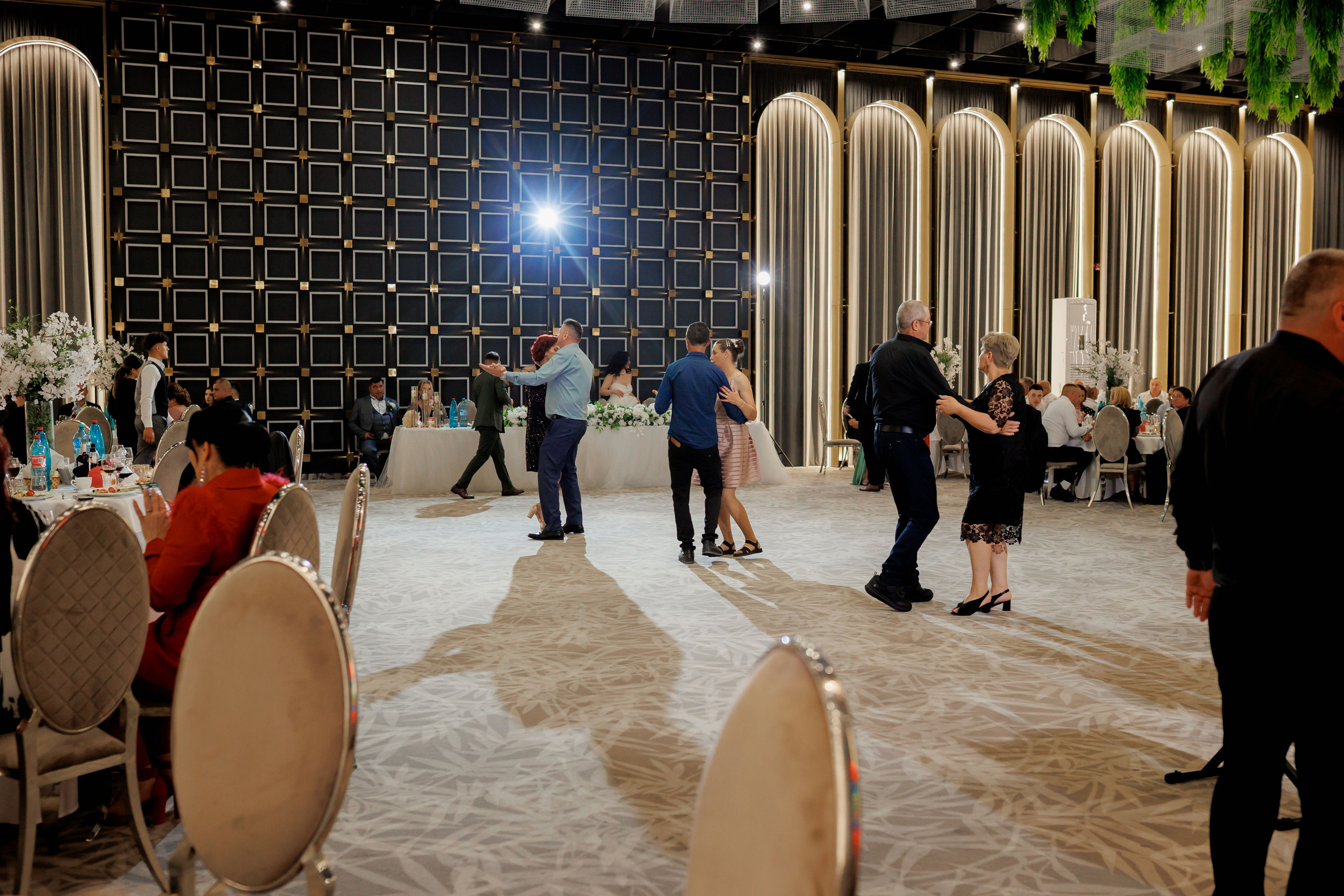 Nunta Nicoleta & Răzvan | Fotografie & Videografie Profesională. Servicii foto-video profesionale, pentru momente de neuitat