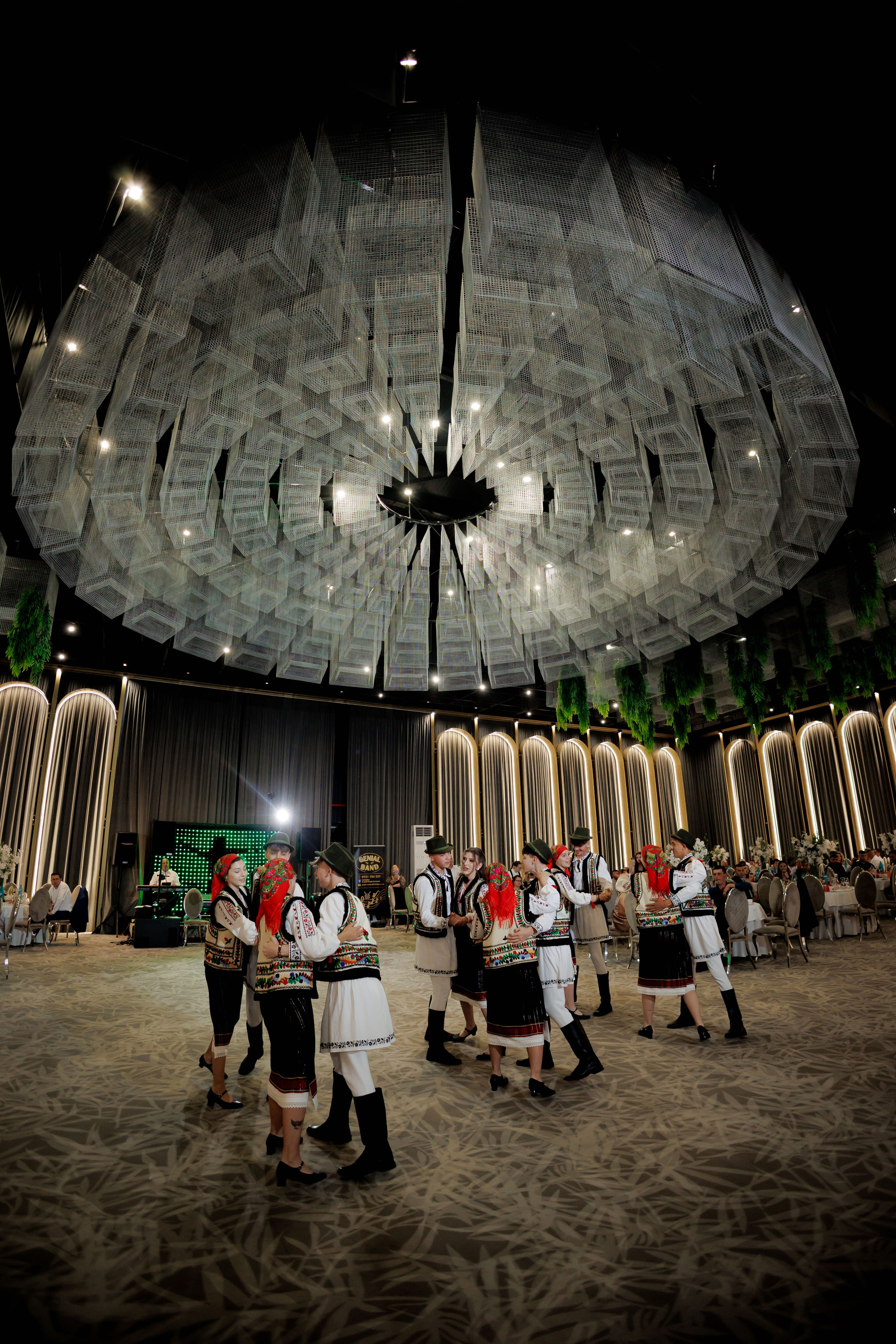 Nunta Nicoleta & Răzvan | Fotografie & Videografie Profesională. Servicii foto-video profesionale, pentru momente de neuitat