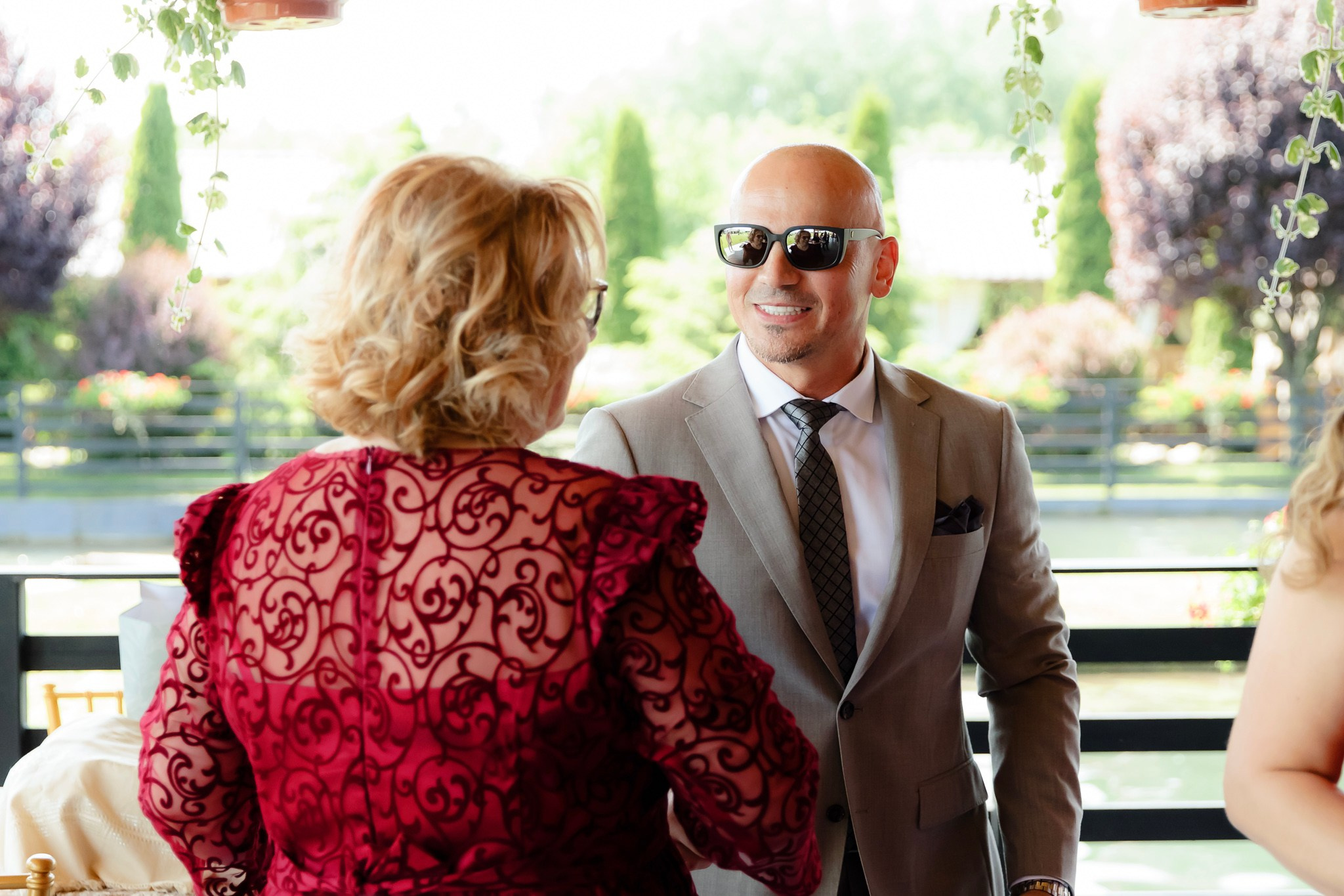 Ioana & Ionuț | Nuntă de poveste la Păstrăvăria Poiana din Mălini județul Suceava. Servicii foto-video profesionale, pentru momente de neuitat