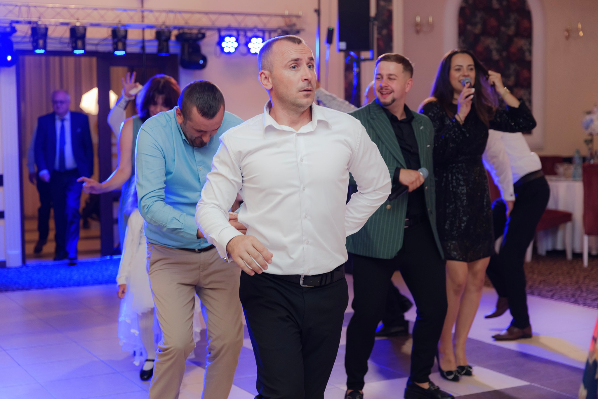 Mihai & Oana. Servicii foto-video profesionale, pentru momente de neuitat