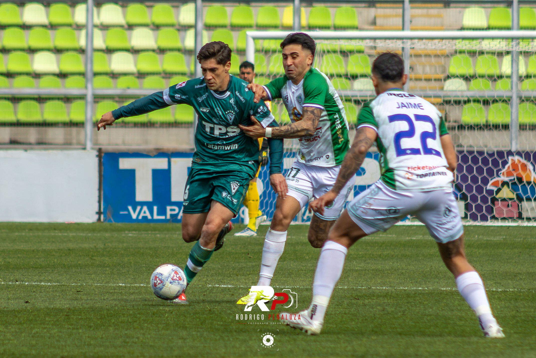 FUTBOL PROFESIONAL S. WANDERERS VS D. PUERTO MONTT FECHA 21. Fotógrafo Deportivo Rodrigo Peñaloza Otarola