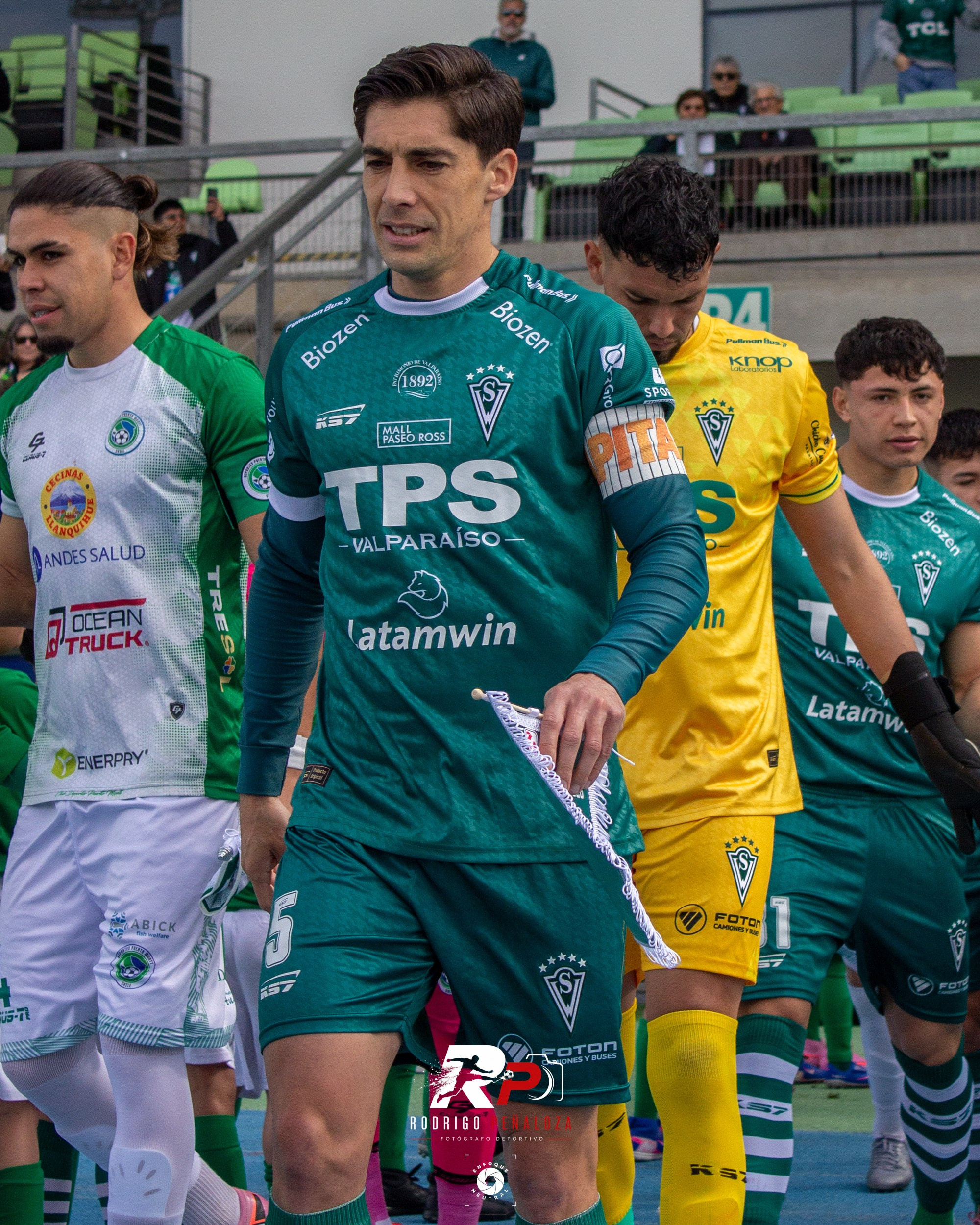 FUTBOL PROFESIONAL S. WANDERERS VS D. PUERTO MONTT FECHA 21. Fotógrafo Deportivo Rodrigo Peñaloza Otarola