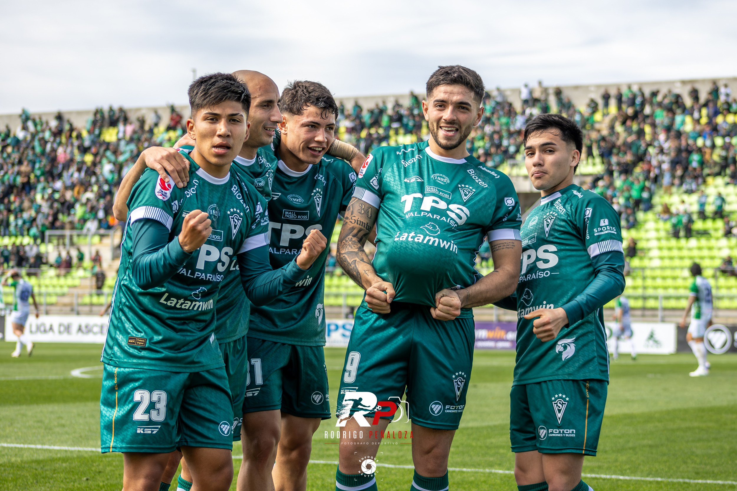 FUTBOL PROFESIONAL S. WANDERERS VS D. PUERTO MONTT FECHA 21. Fotógrafo Deportivo Rodrigo Peñaloza Otarola