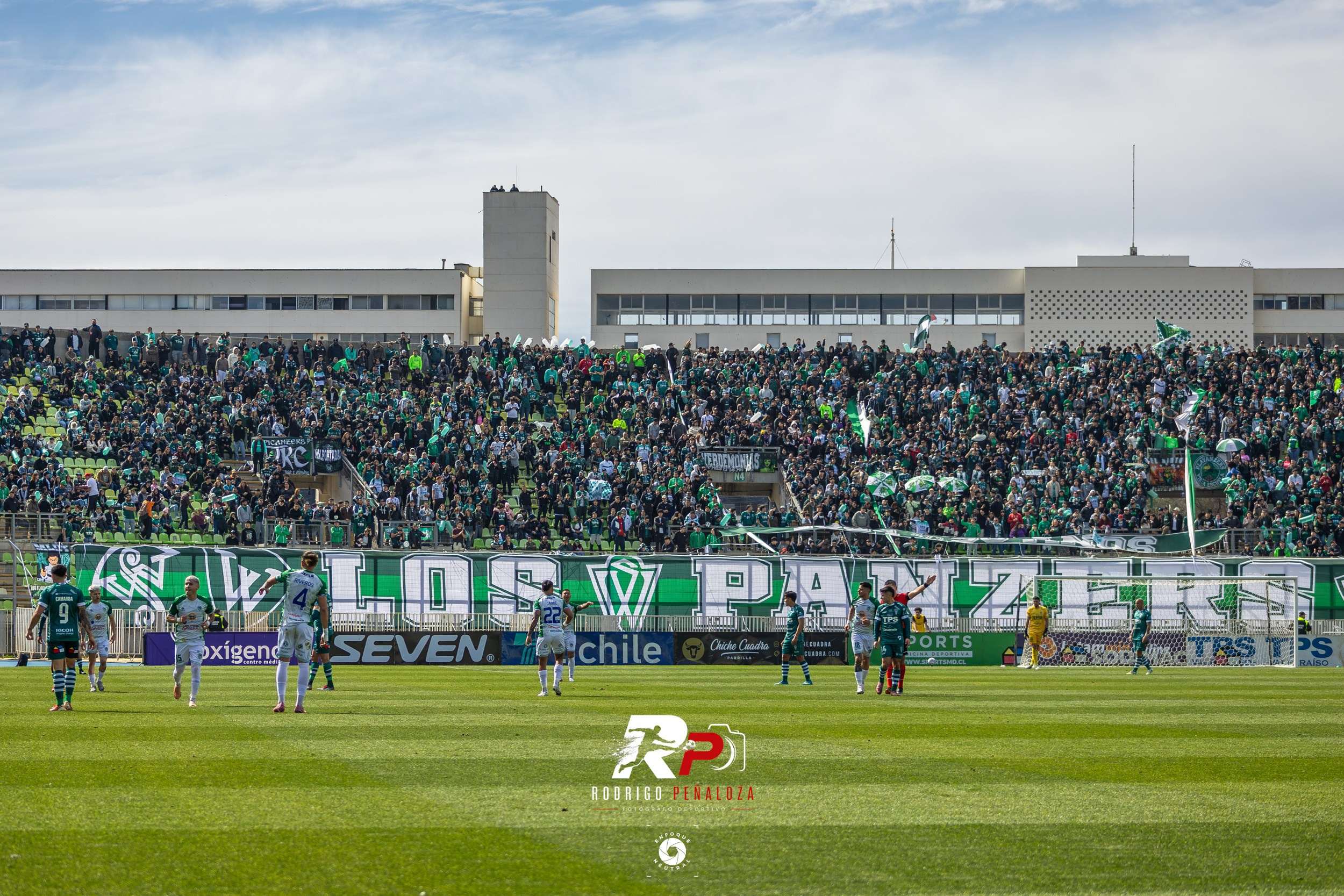 FUTBOL PROFESIONAL S. WANDERERS VS D. PUERTO MONTT FECHA 21. Fotógrafo Deportivo Rodrigo Peñaloza Otarola