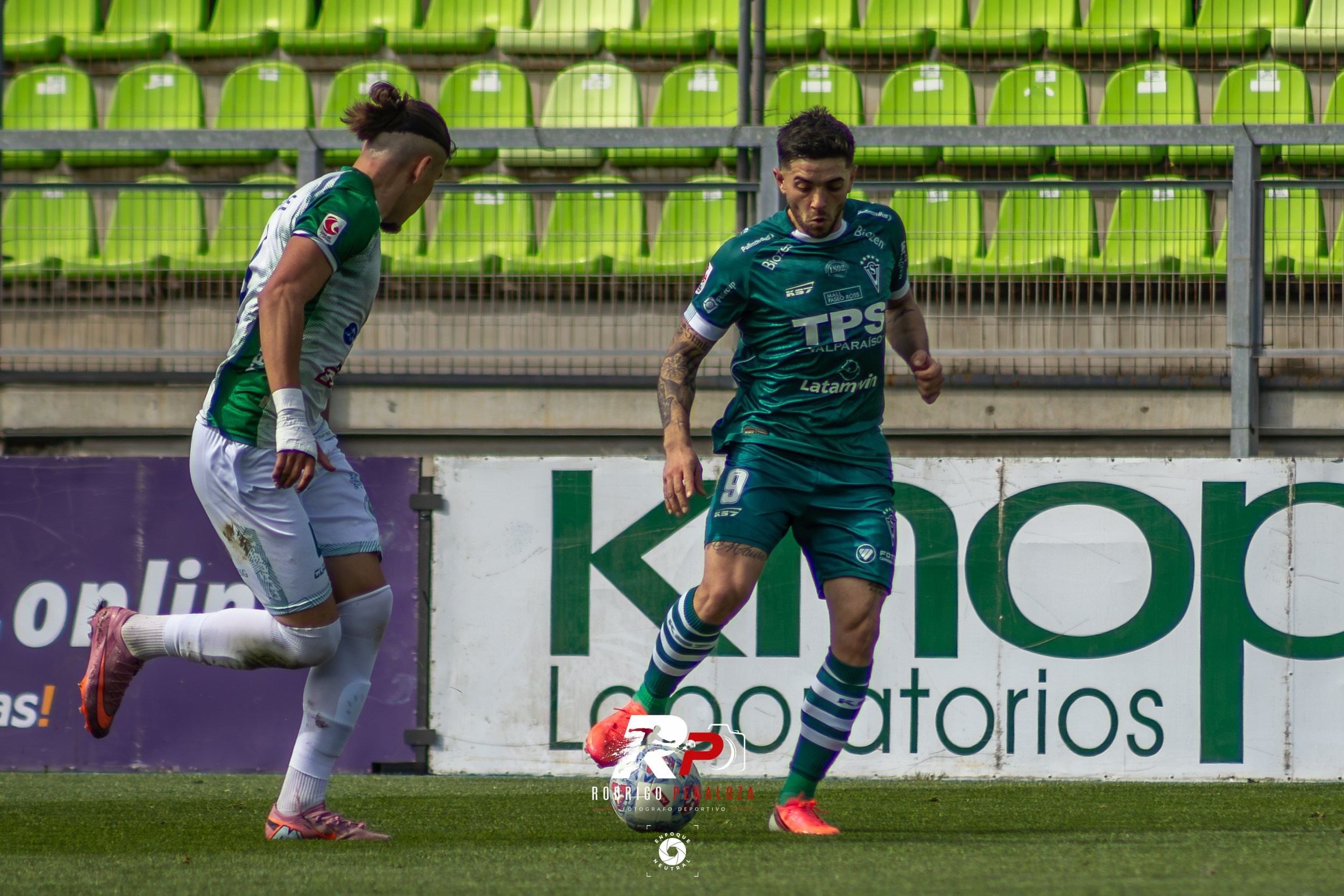 FUTBOL PROFESIONAL S. WANDERERS VS D. PUERTO MONTT FECHA 21. Fotógrafo Deportivo Rodrigo Peñaloza Otarola