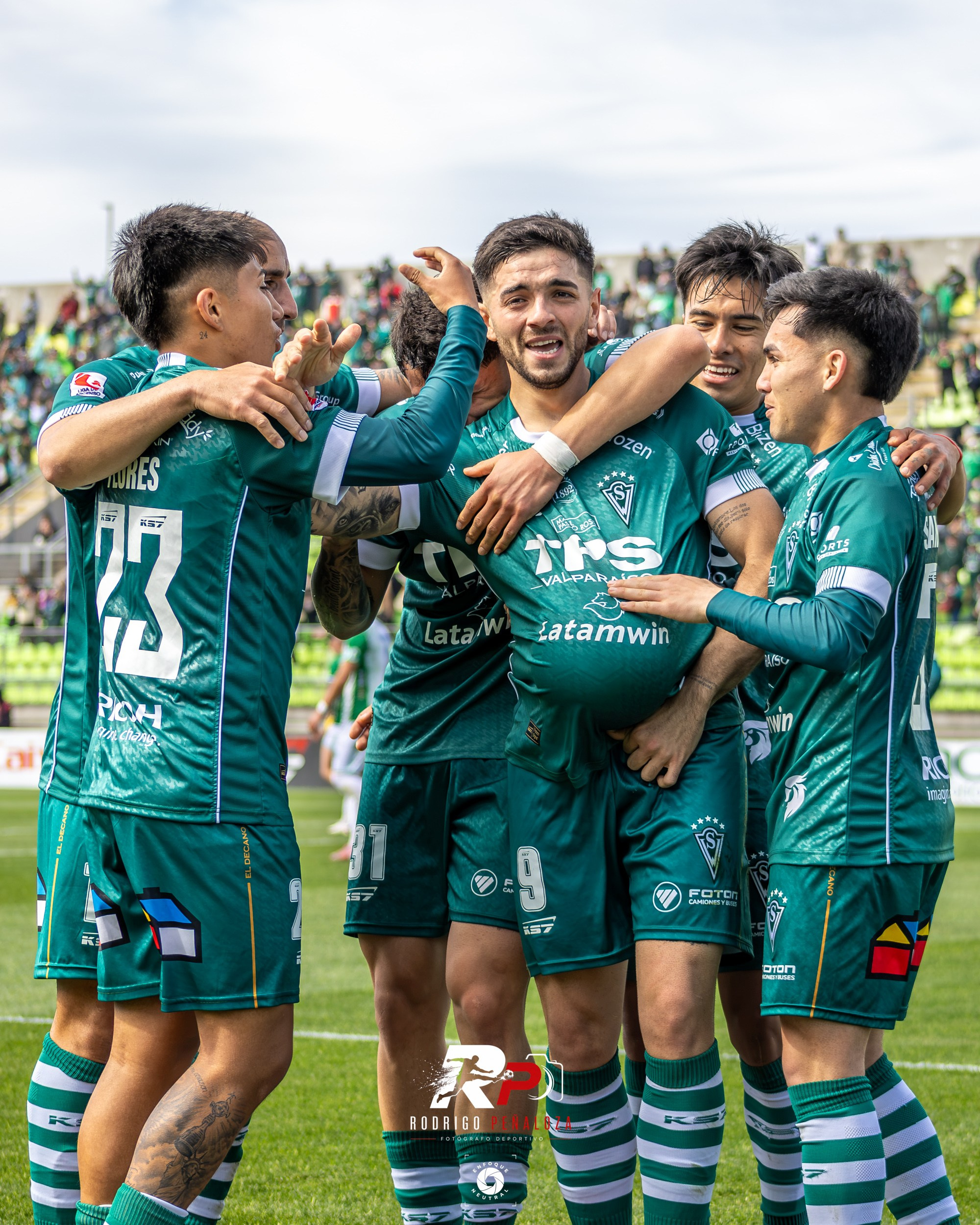 FUTBOL PROFESIONAL S. WANDERERS VS D. PUERTO MONTT FECHA 21. Fotógrafo Deportivo Rodrigo Peñaloza Otarola
