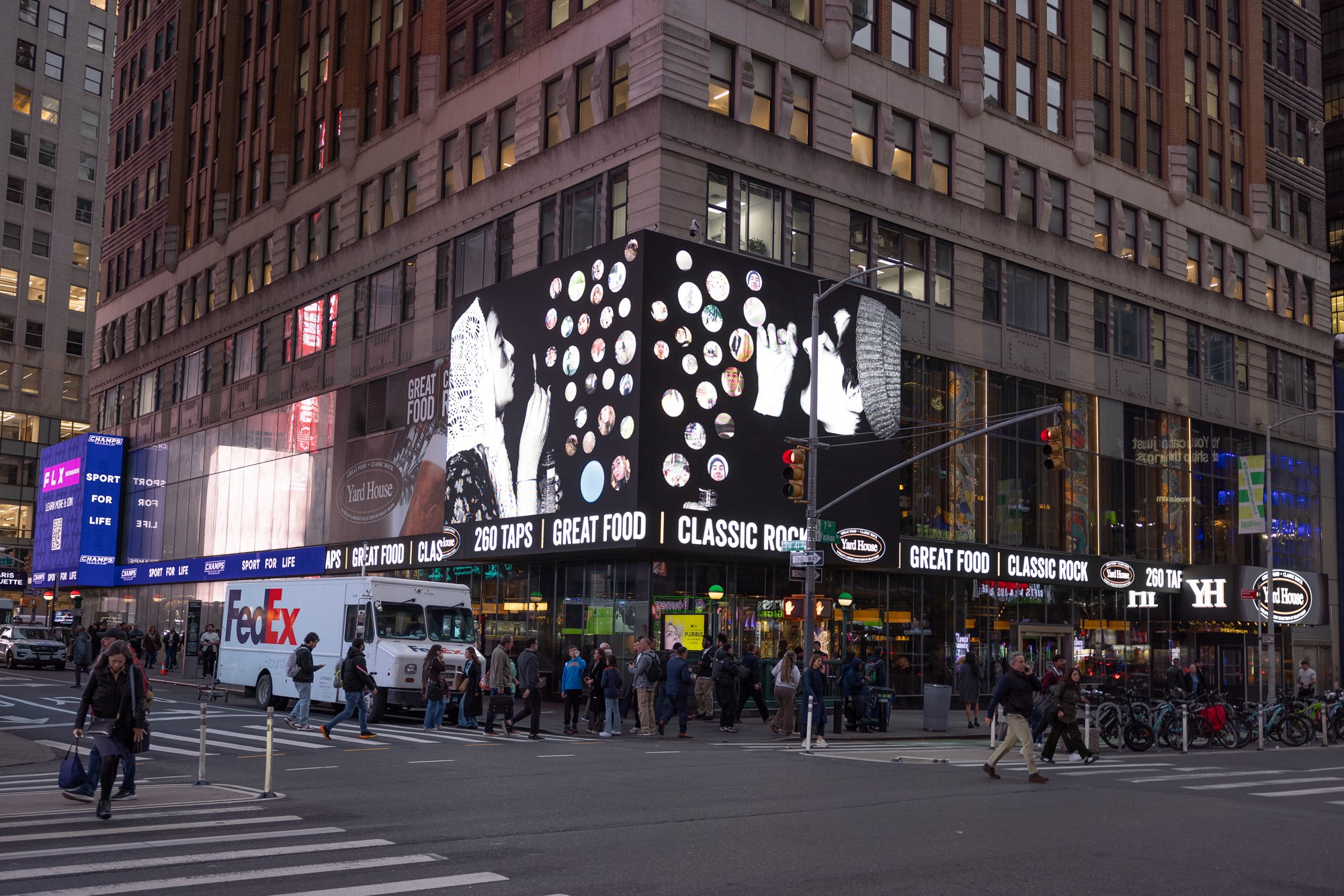 We Speak In Bubbles. Tatiana Kireicheva