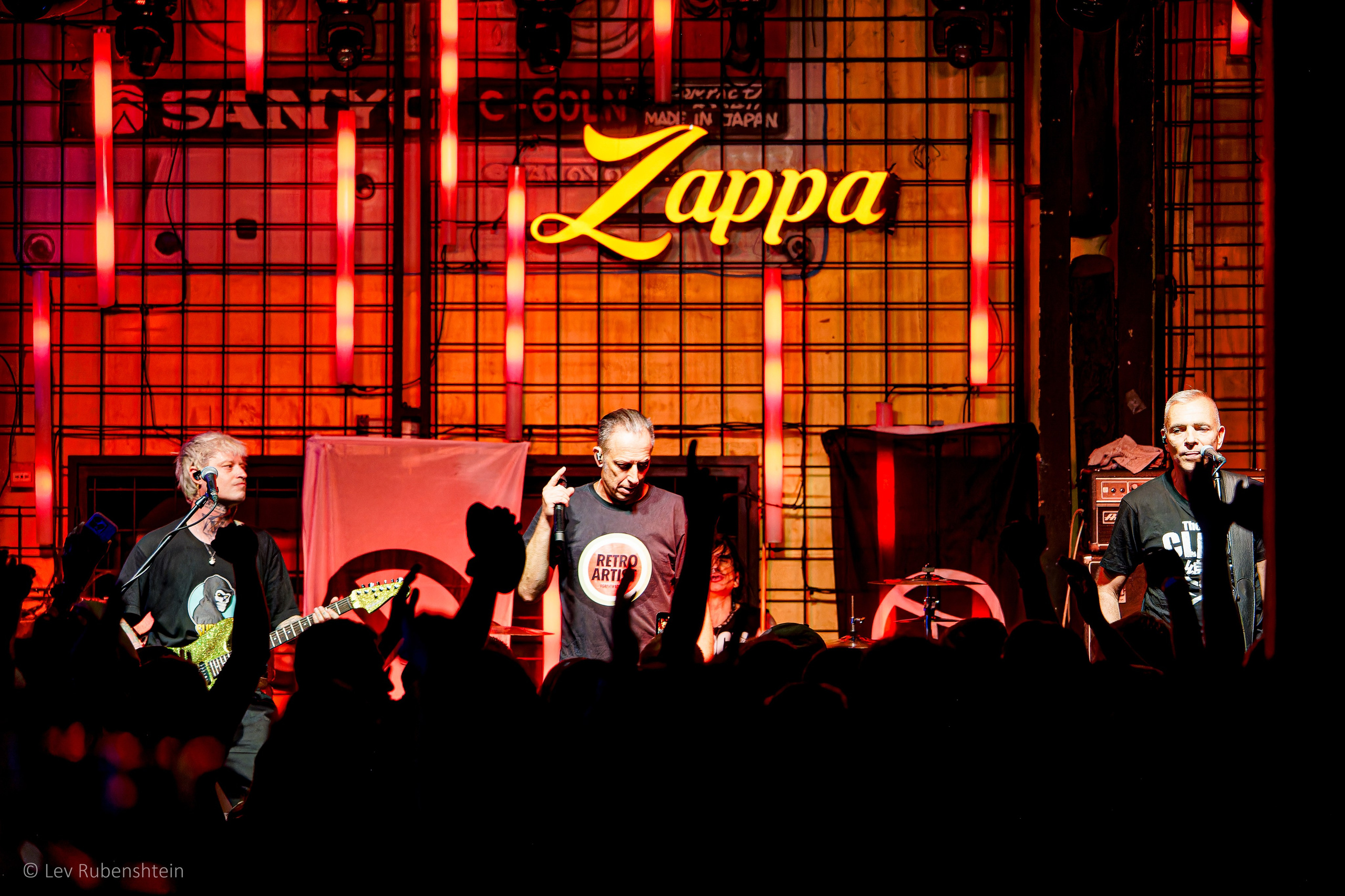 NAIVE 30.10.2025. Concert and Event photographer in Belgrade, Serbia