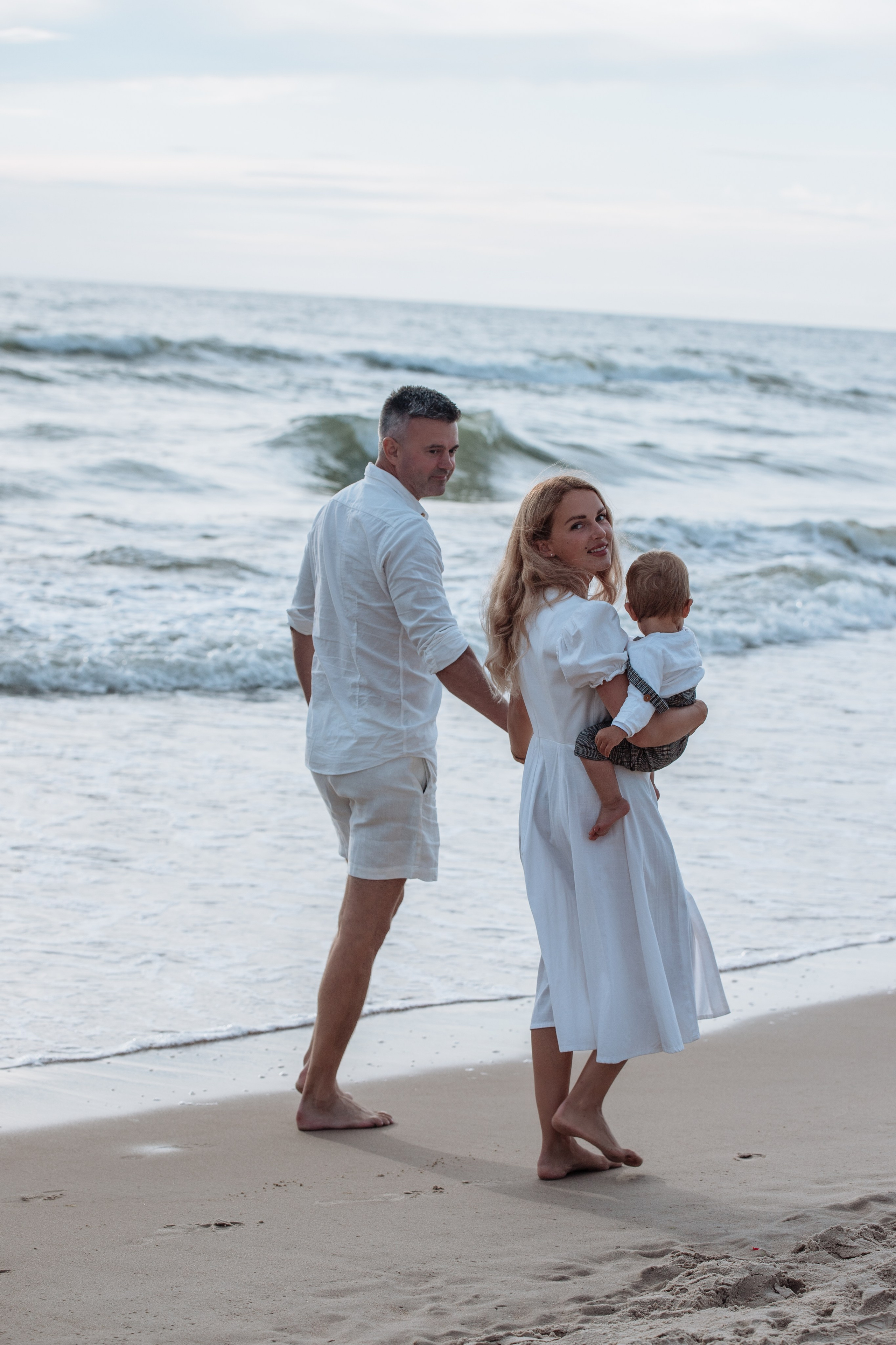 Jolita, Rolandas ir Manuel. Wedding, christening and family photographers in Vilnius, Lithuania