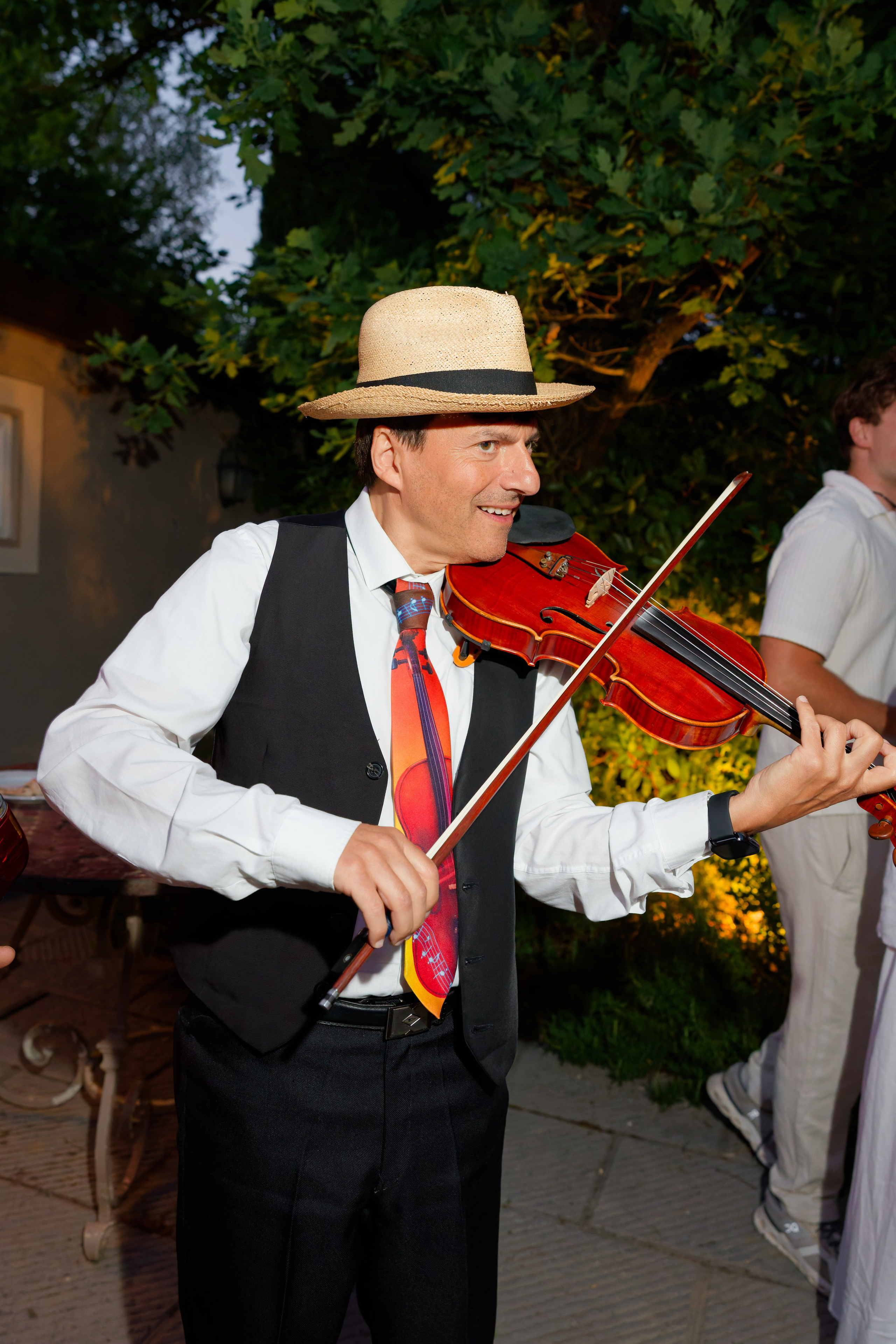 Pizza Party at Tenuta Massini, Florence, Italy. Destination Wedding Photographer — Nikita Burtsev
