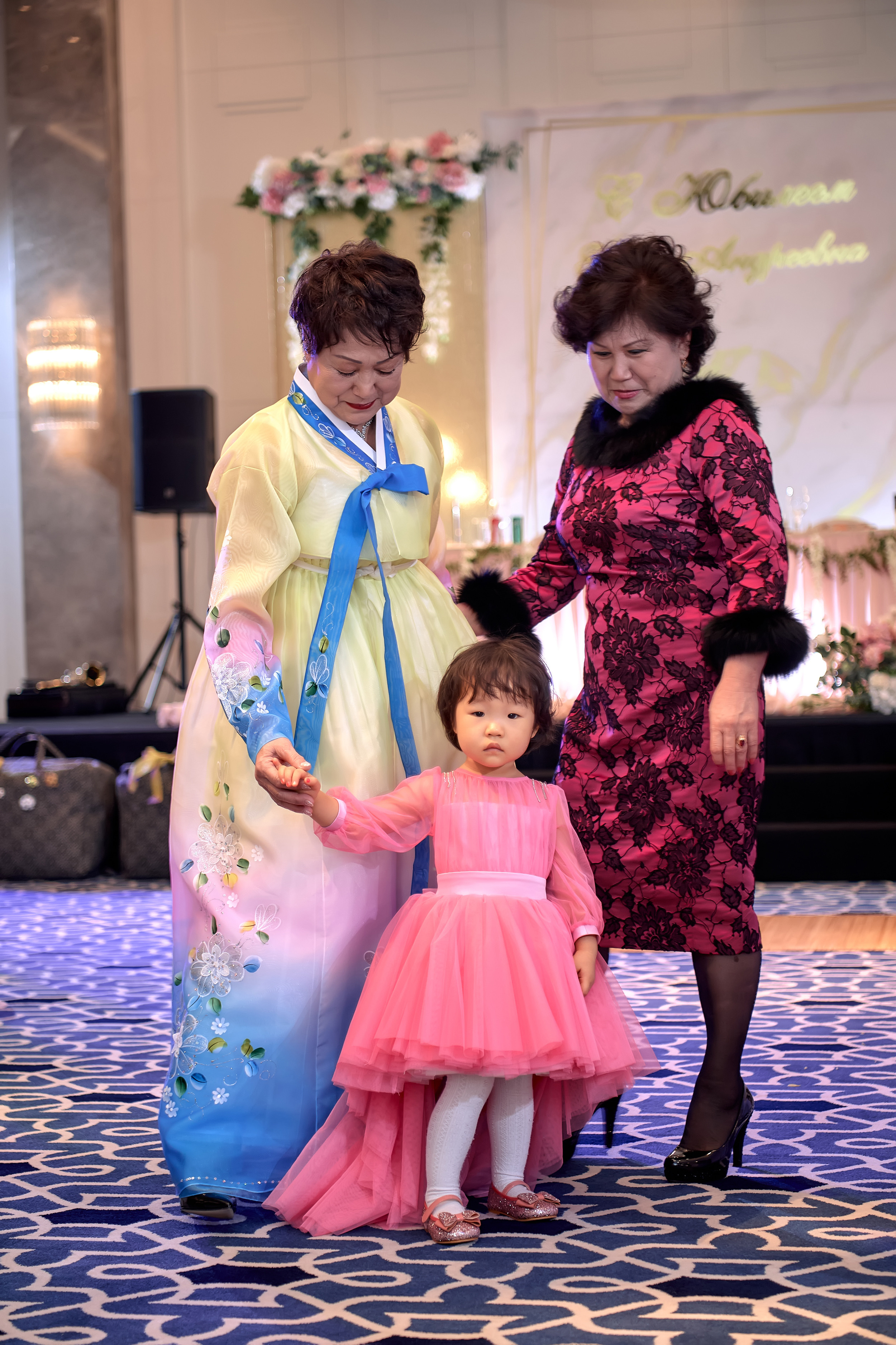 Юбилейный вечер Эллы Андреевны. Фотограф в Южной Корее