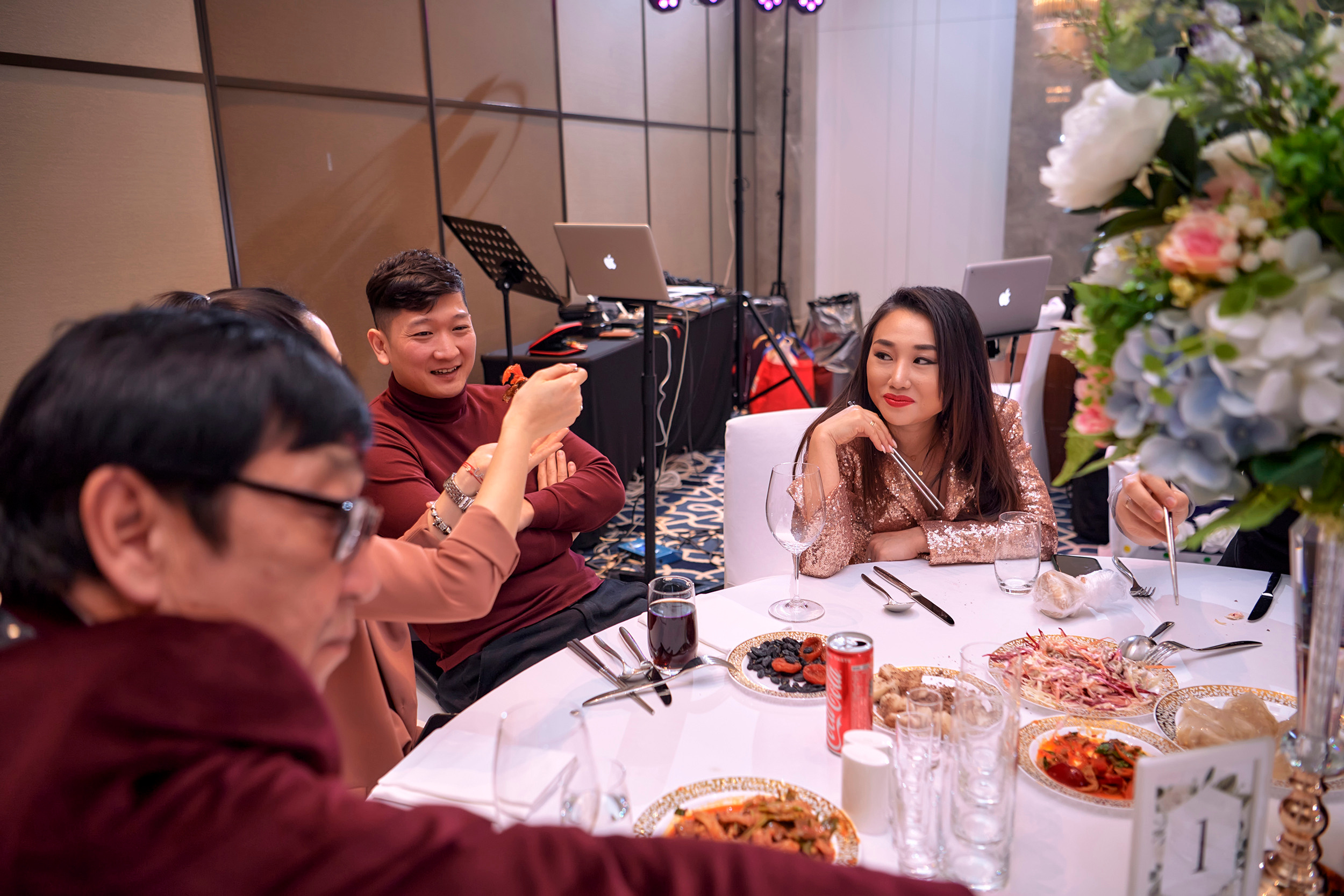 Юбилейный вечер Эллы Андреевны. Фотограф в Южной Корее