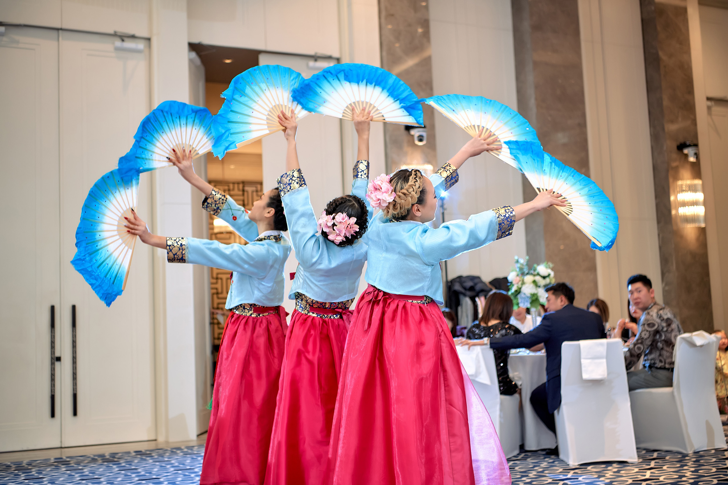 Юбилейный вечер Эллы Андреевны. Фотограф в Южной Корее