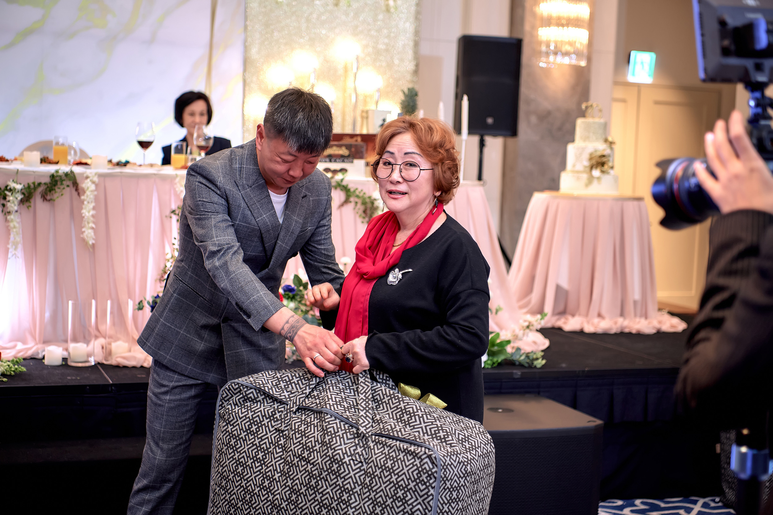 Юбилейный вечер Эллы Андреевны. Фотограф в Южной Корее